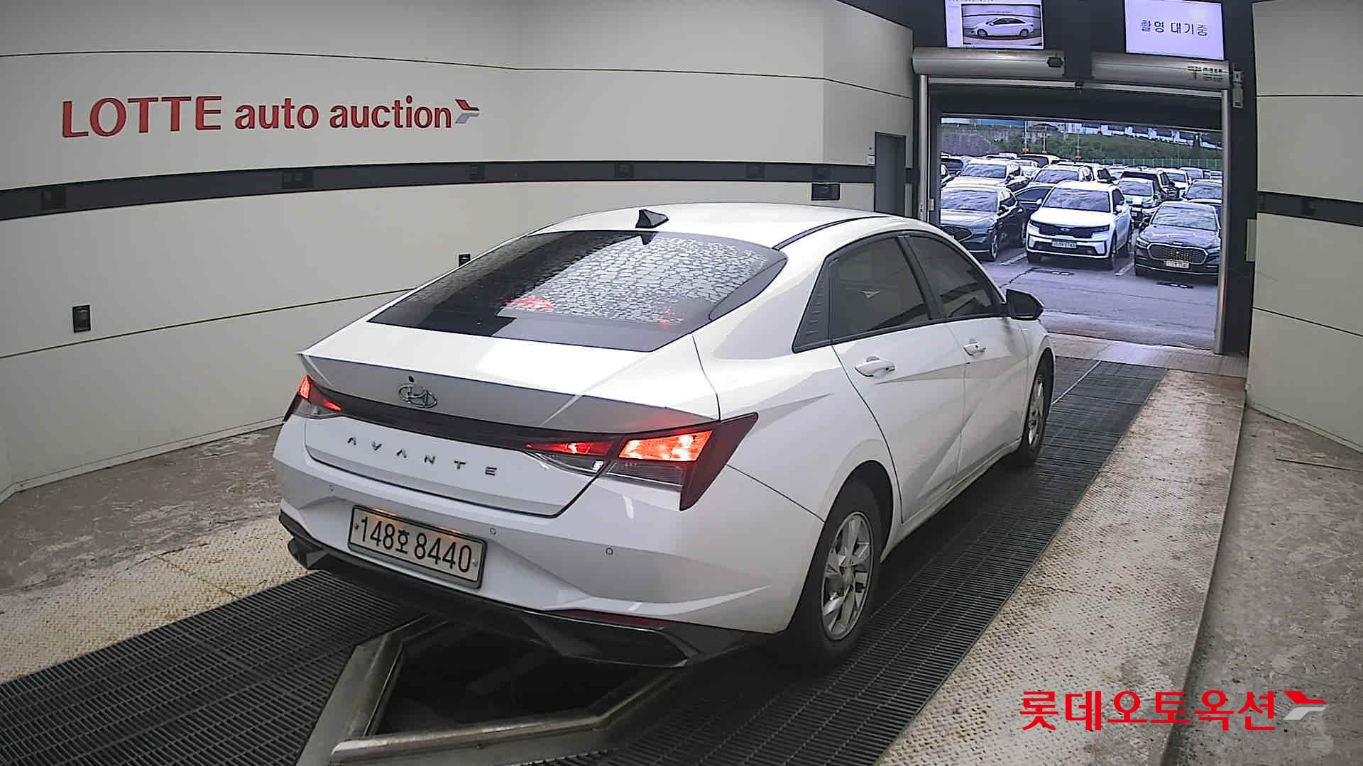 2021 - hyundai avante