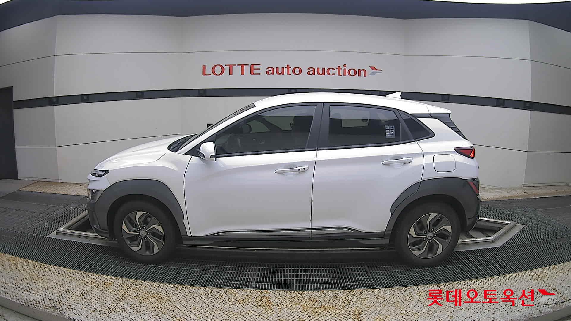 2022 - hyundai kona