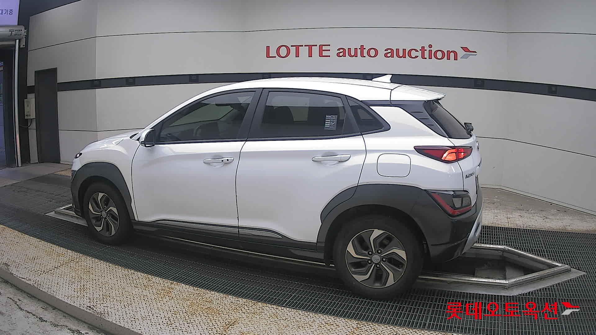 2022 - hyundai kona