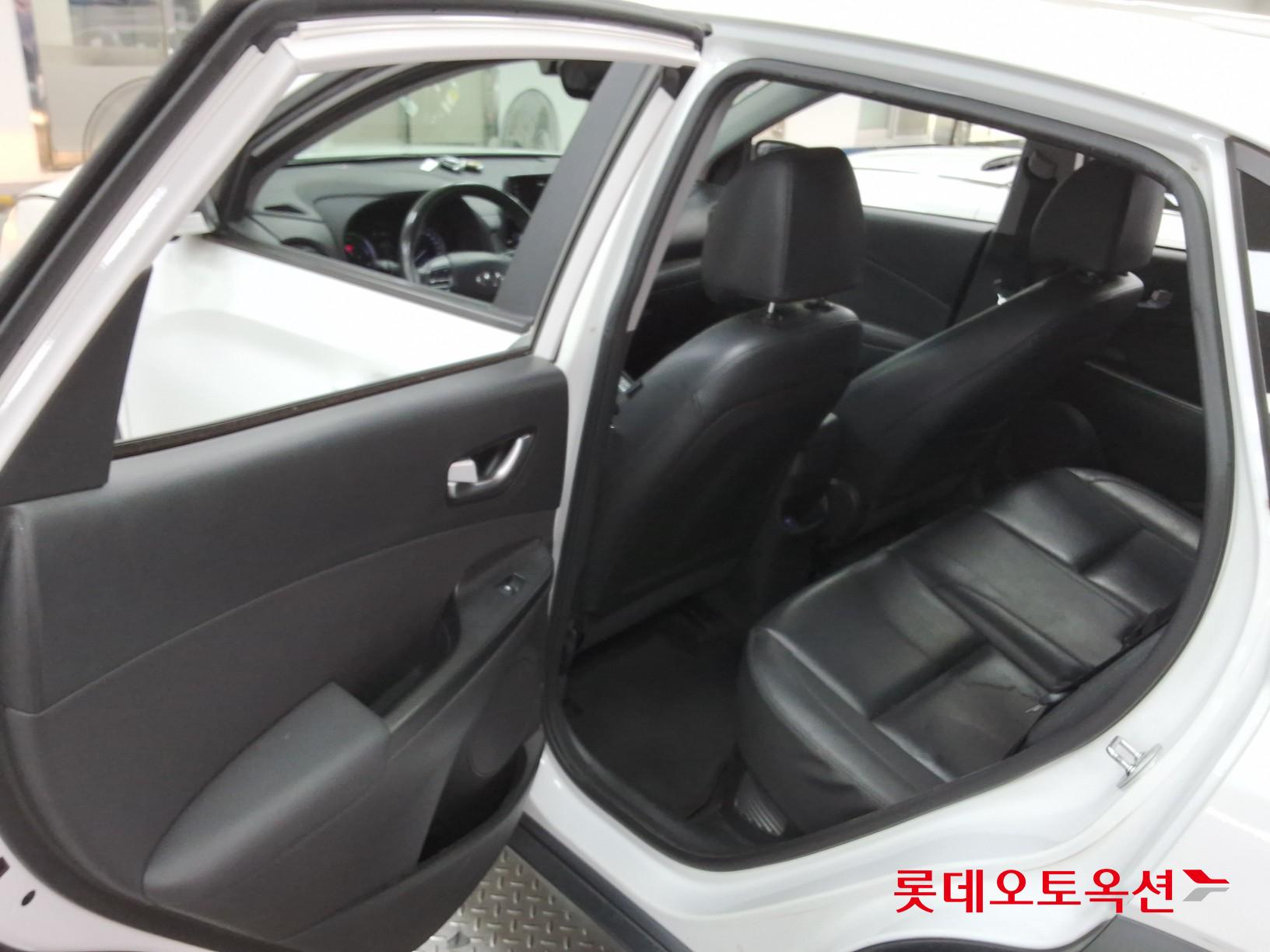 2022 - hyundai kona