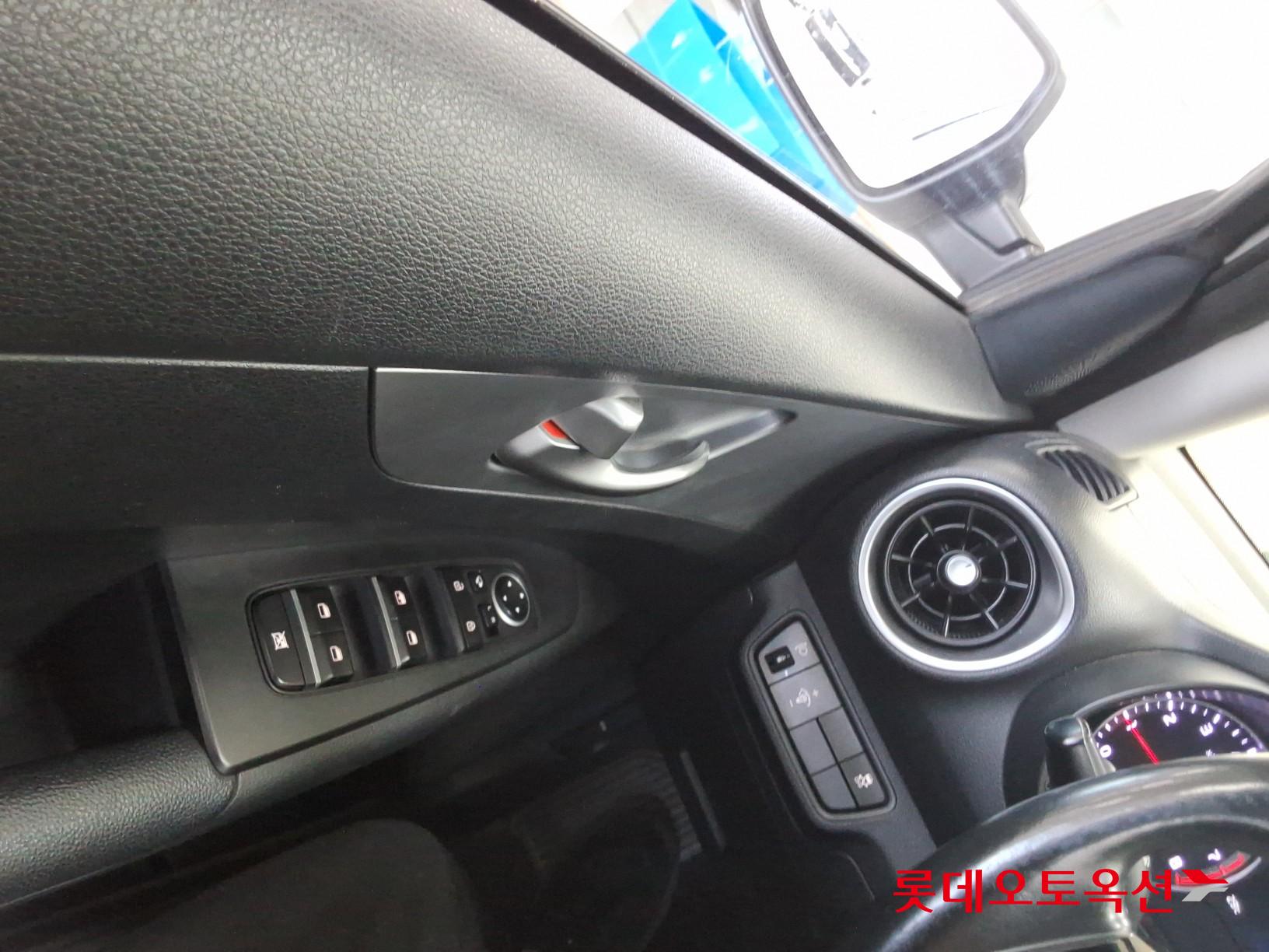 2022 - kia k3