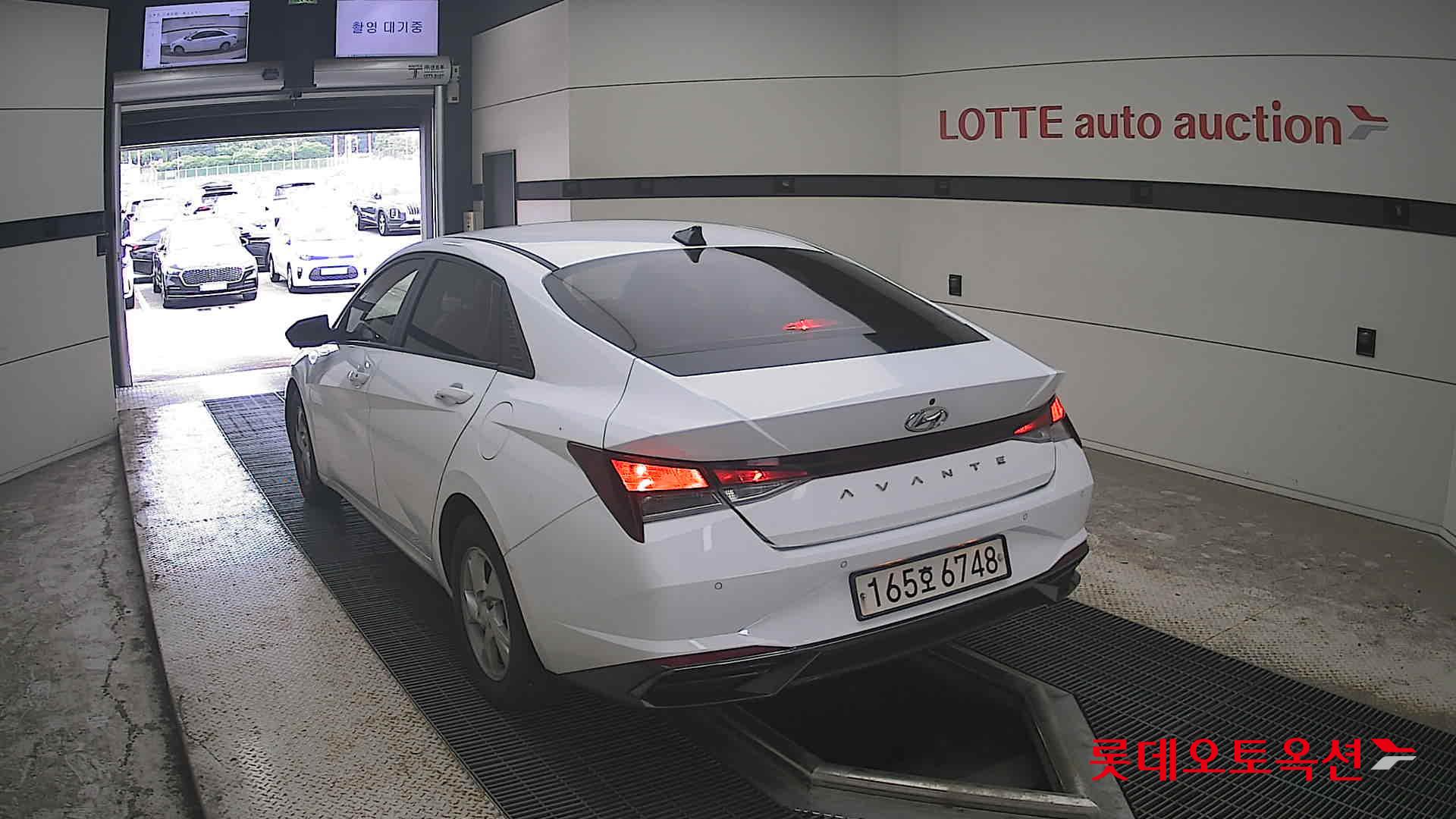 2022 - hyundai avante