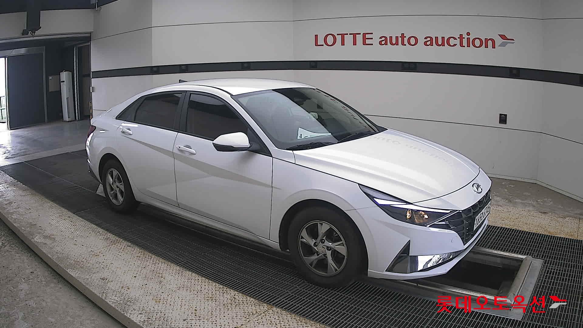 2022 - hyundai avante