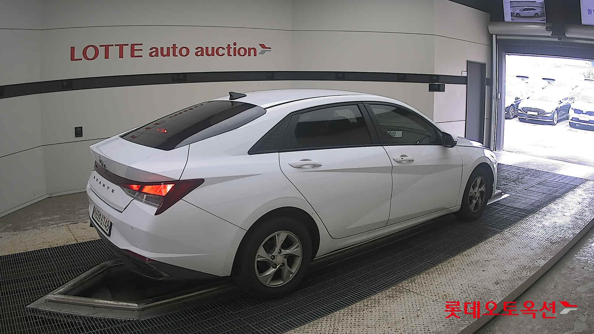 2022 - hyundai avante