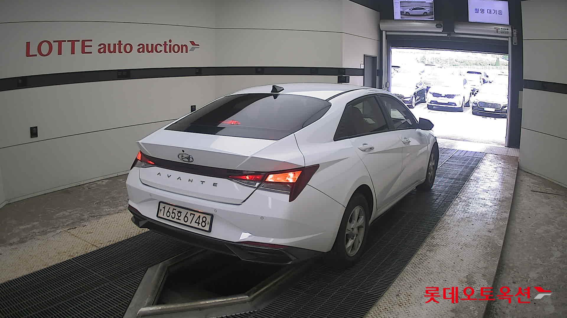 2022 - hyundai avante
