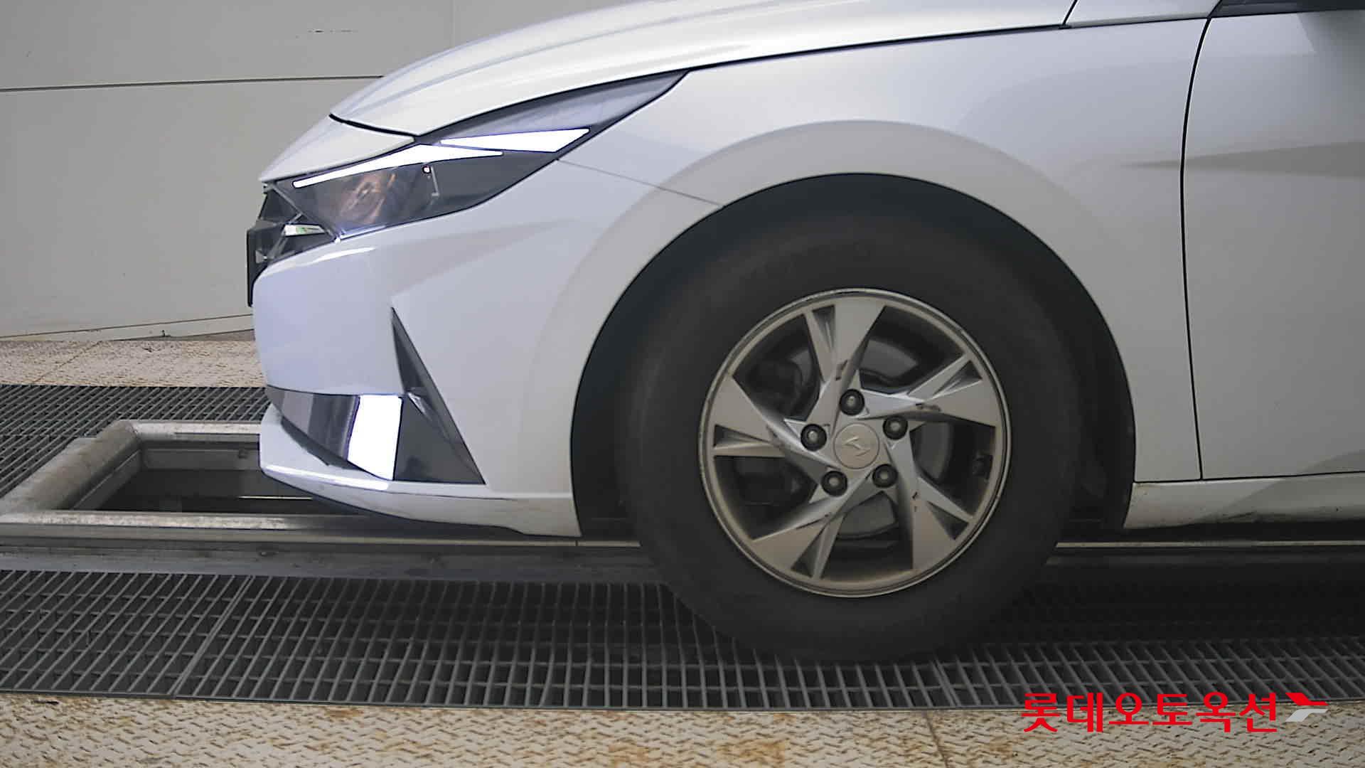 2022 - hyundai avante