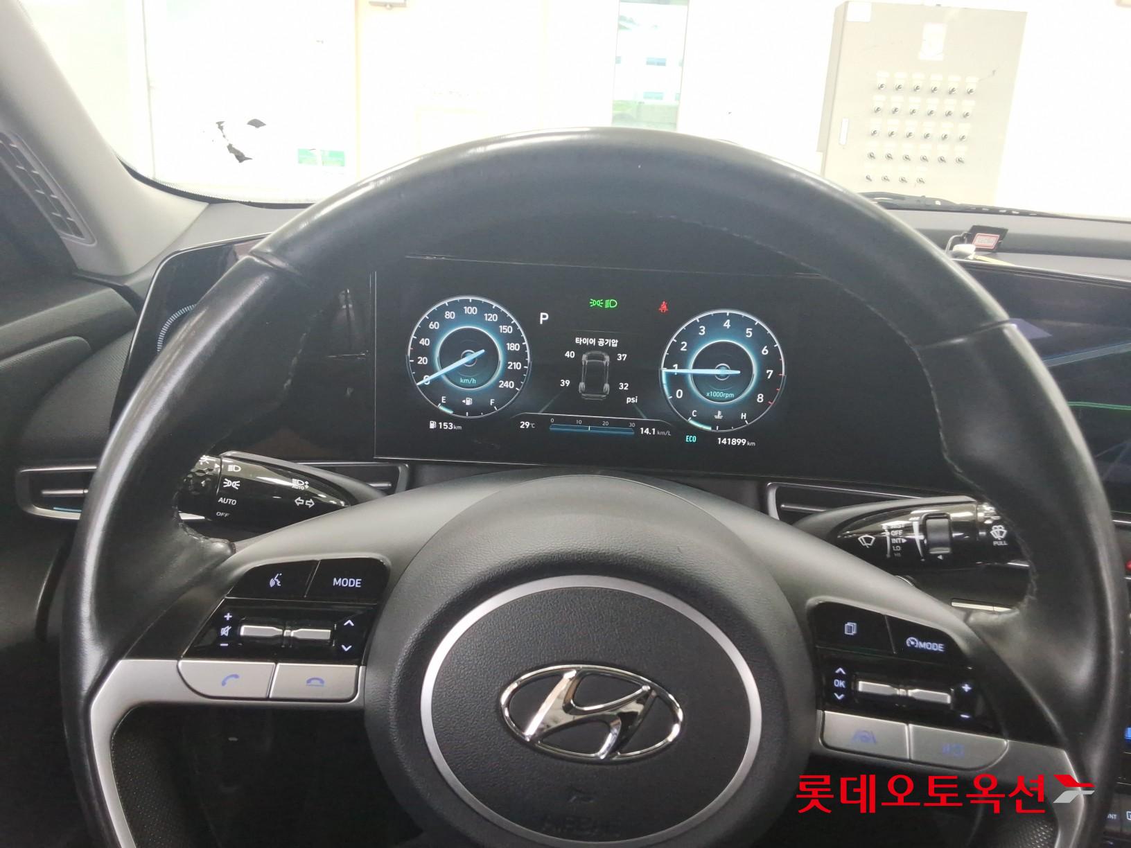2022 - hyundai avante