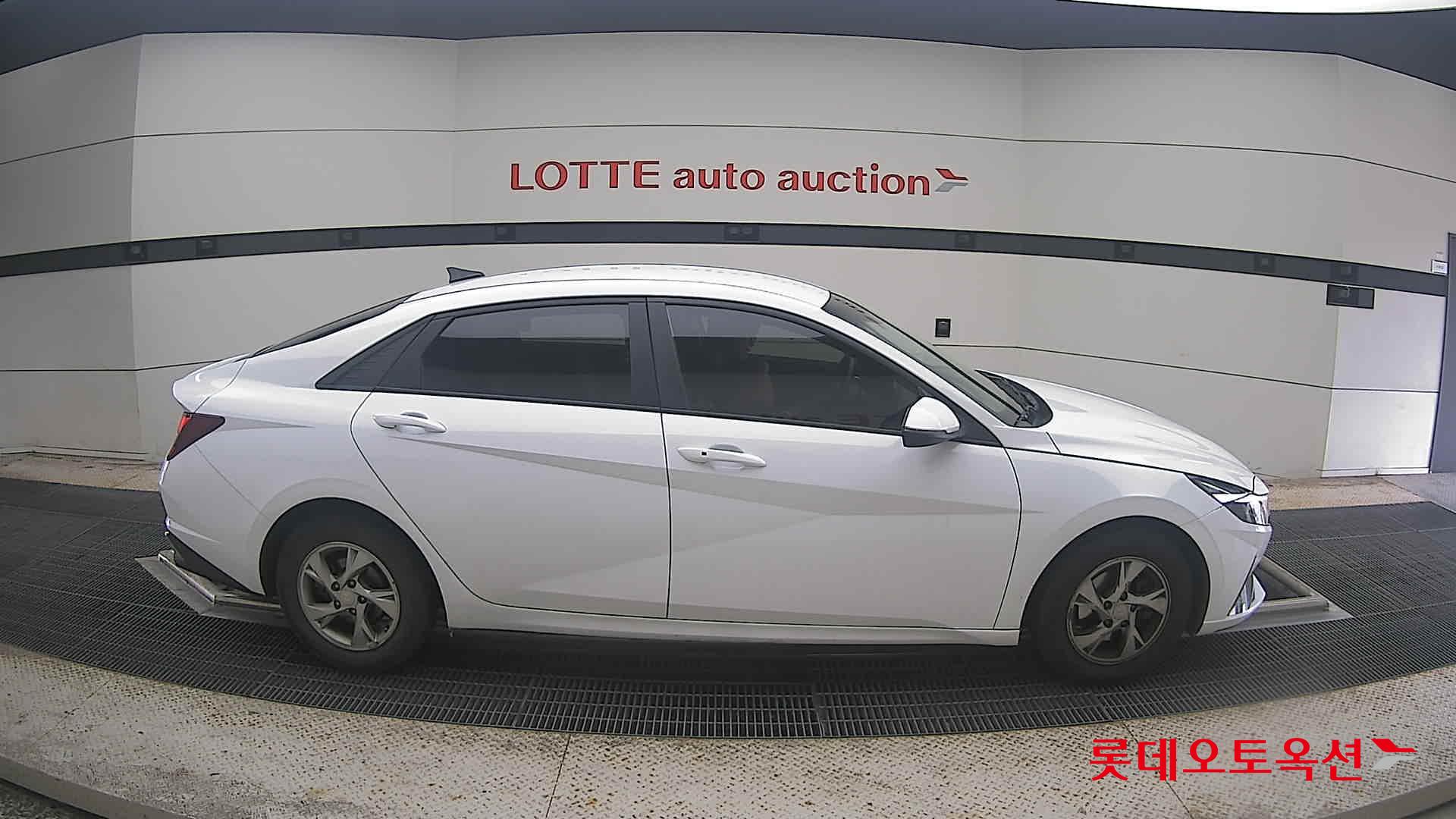 2021 - hyundai avante