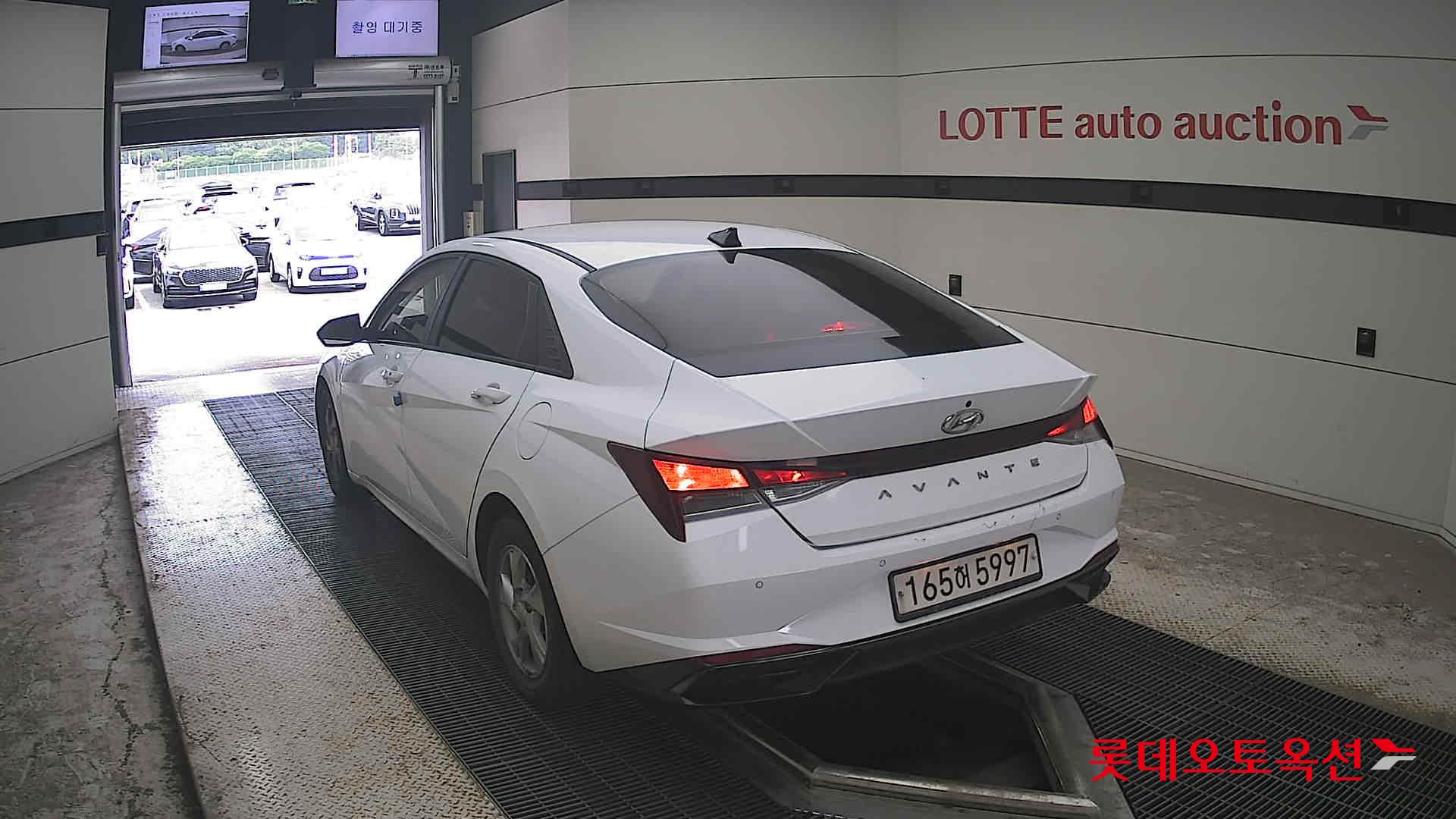 2021 - hyundai avante