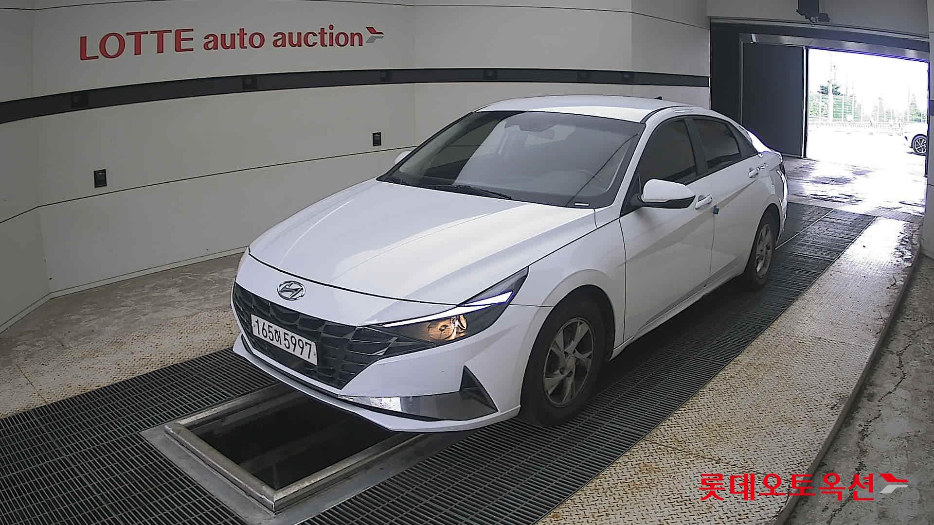 2021 - hyundai avante