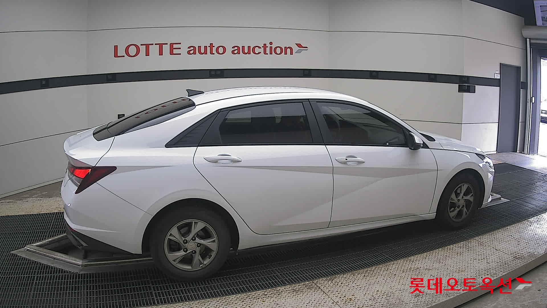 2021 - hyundai avante