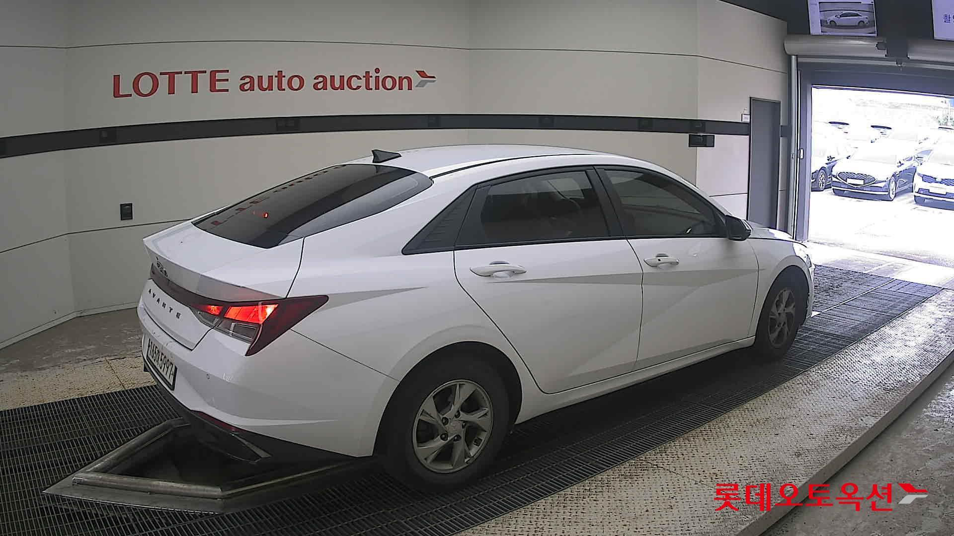 2021 - hyundai avante