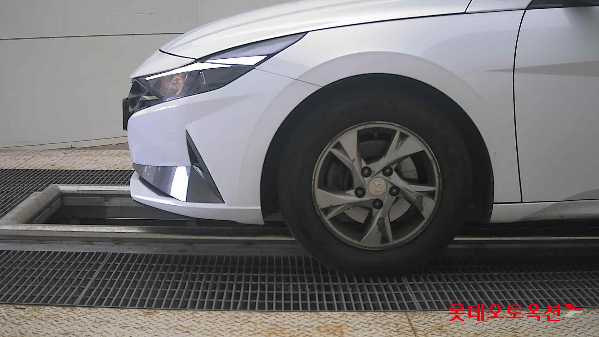 2021 - hyundai avante