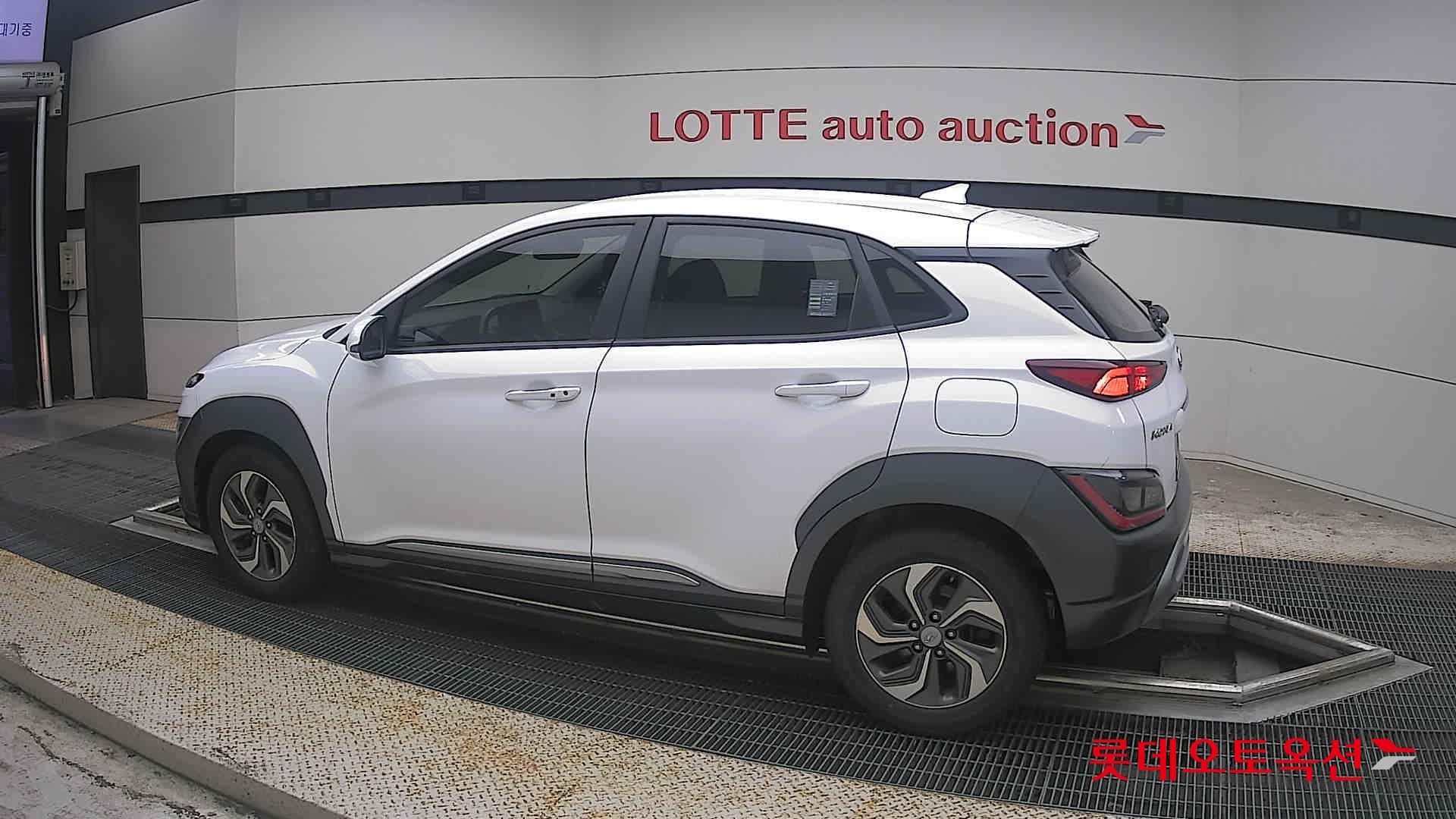 2022 - hyundai kona