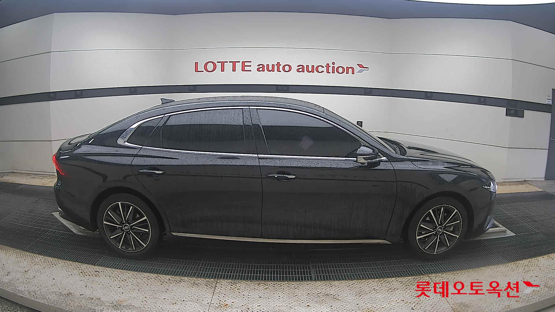 2022 - hyundai grandeur