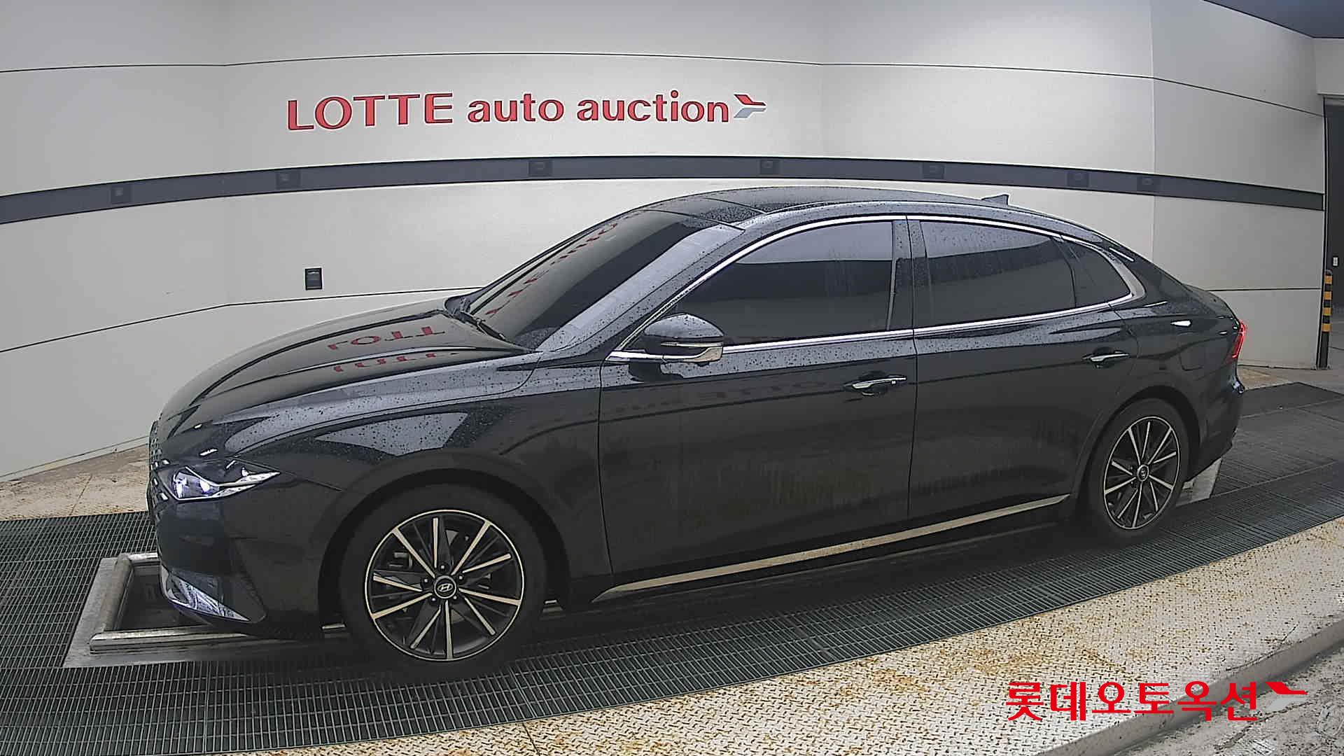 2022 - hyundai grandeur