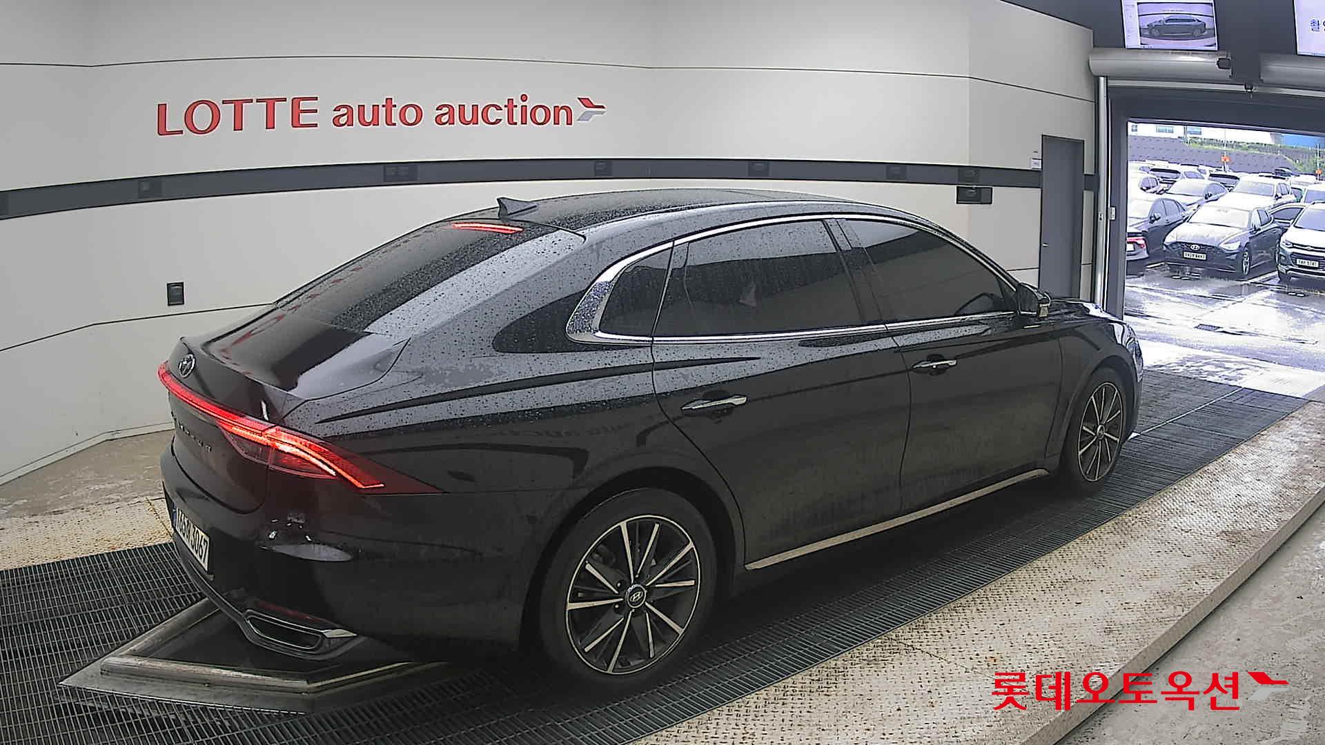 2022 - hyundai grandeur
