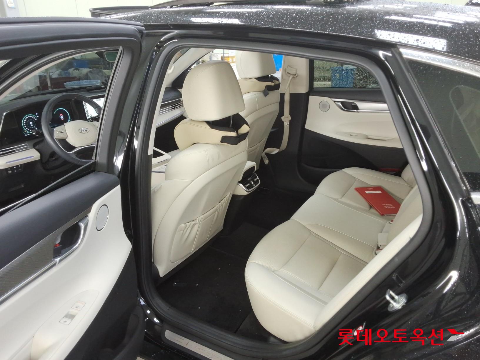 2022 - hyundai grandeur