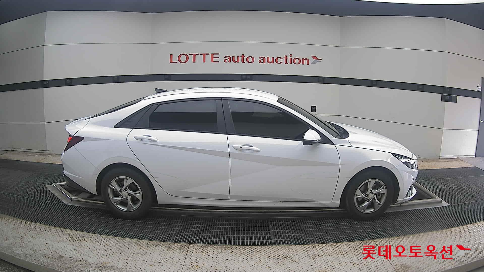 2021 - hyundai avante