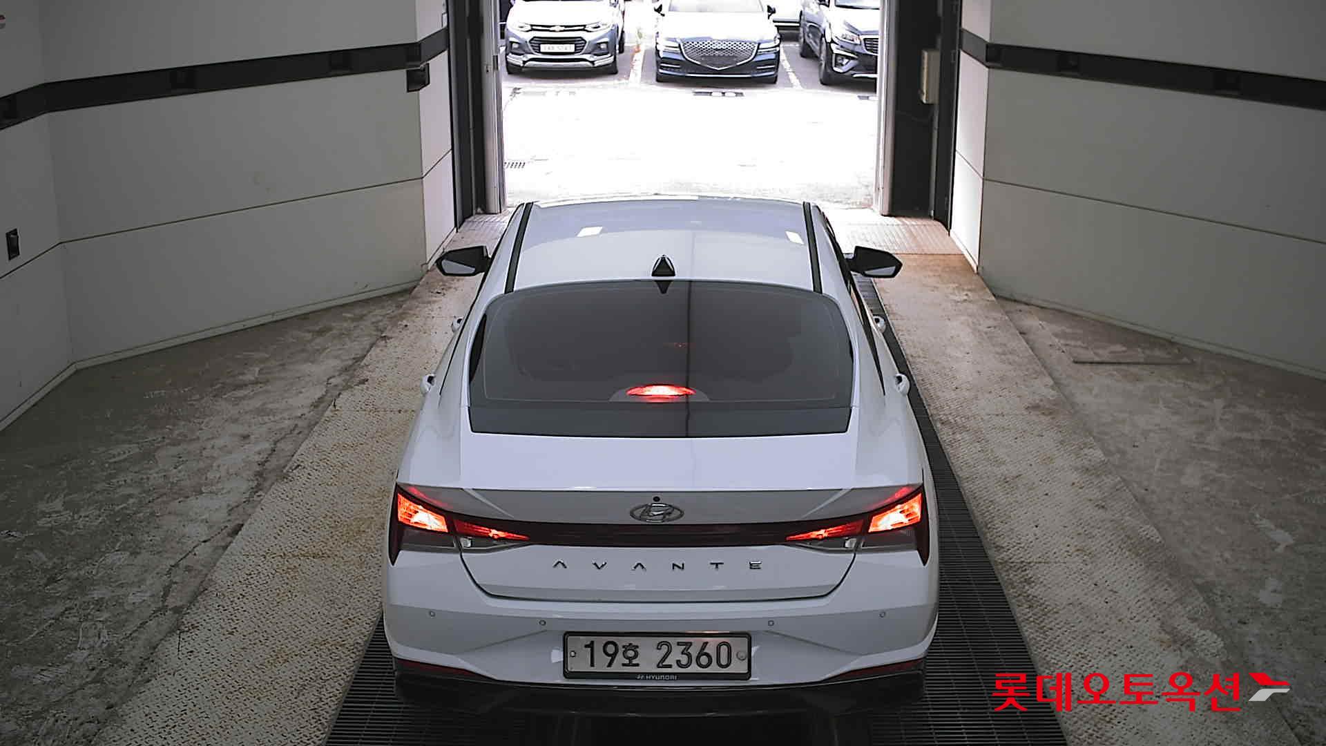 2021 - hyundai avante