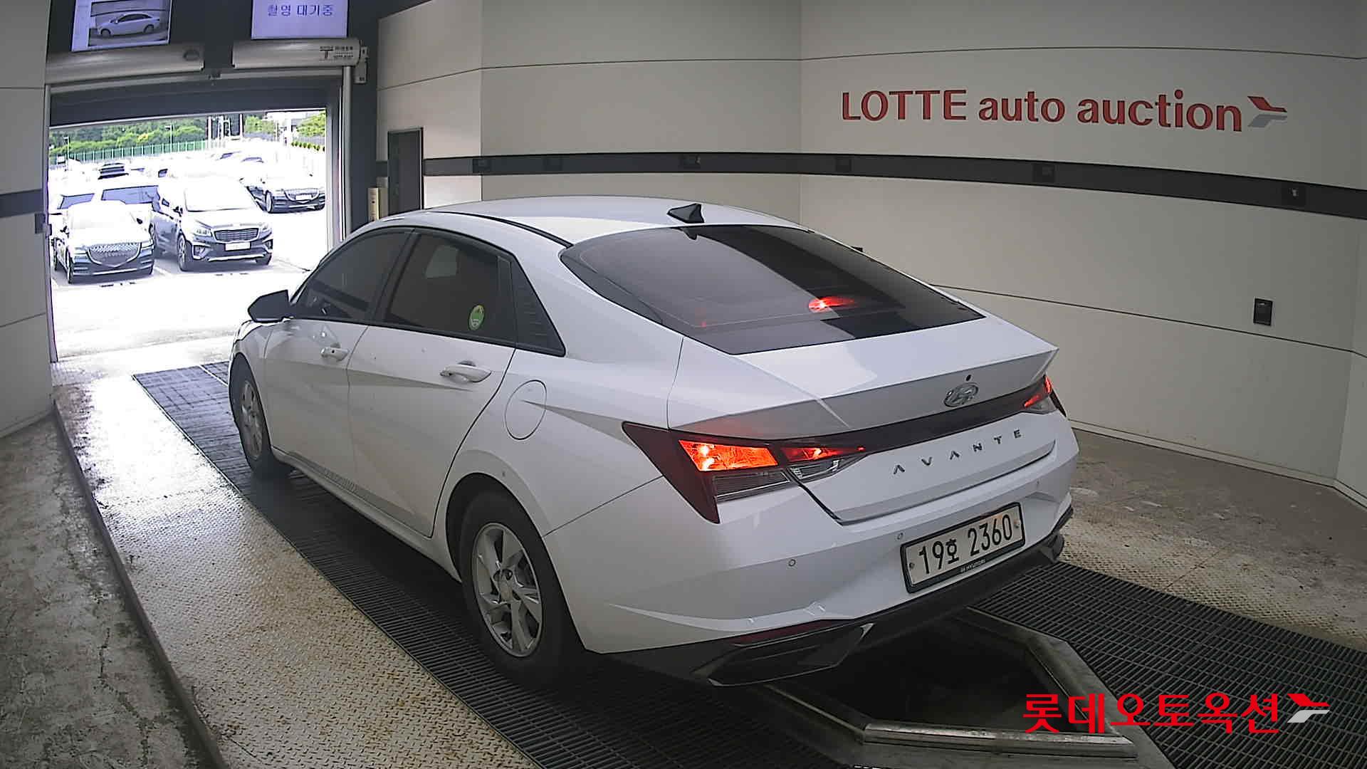 2021 - hyundai avante