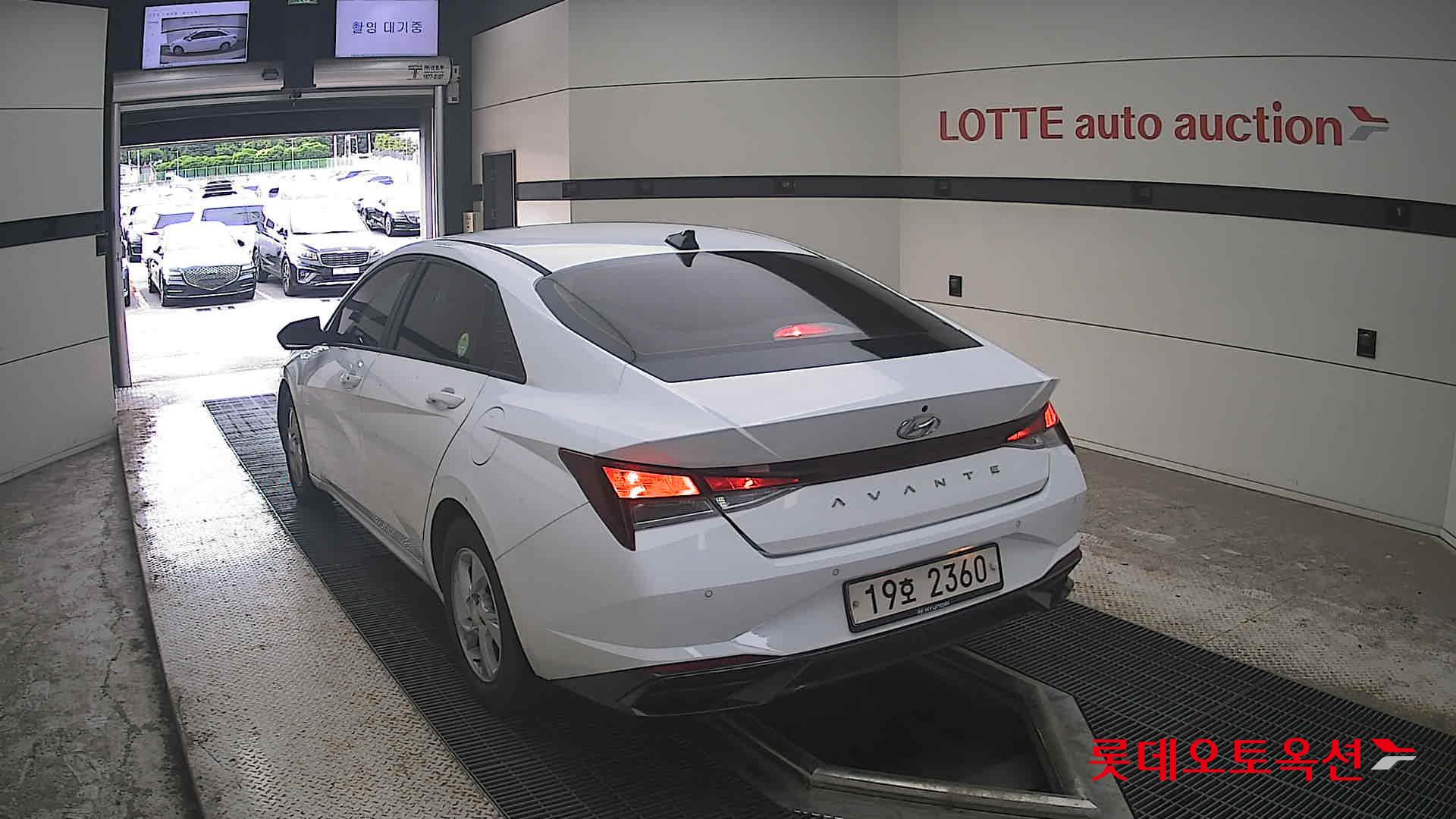 2021 - hyundai avante