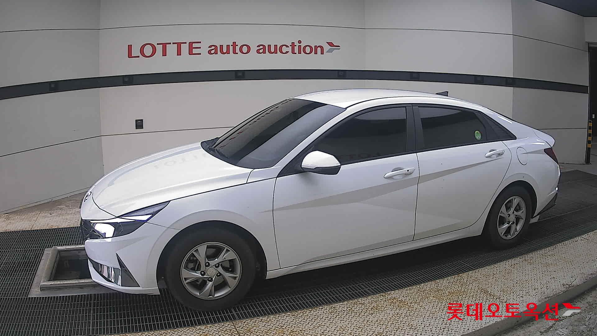 2021 - hyundai avante