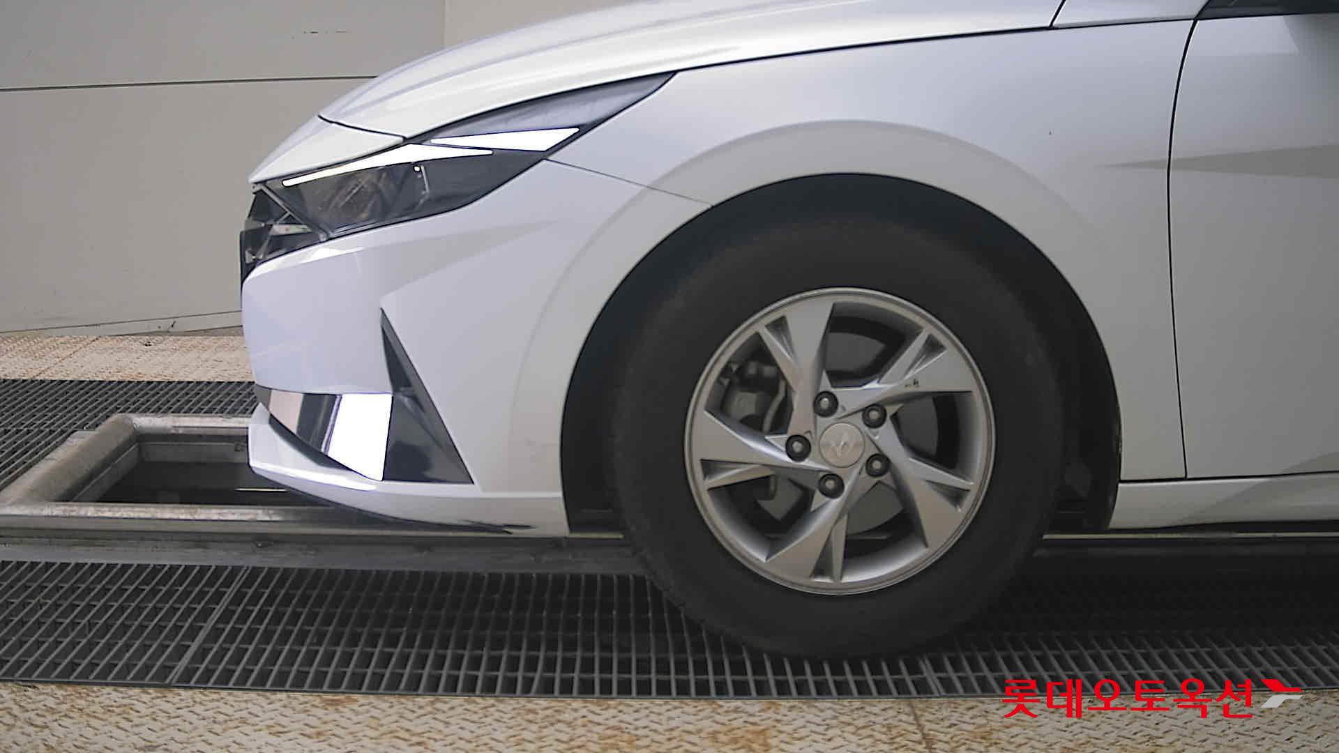 2021 - hyundai avante