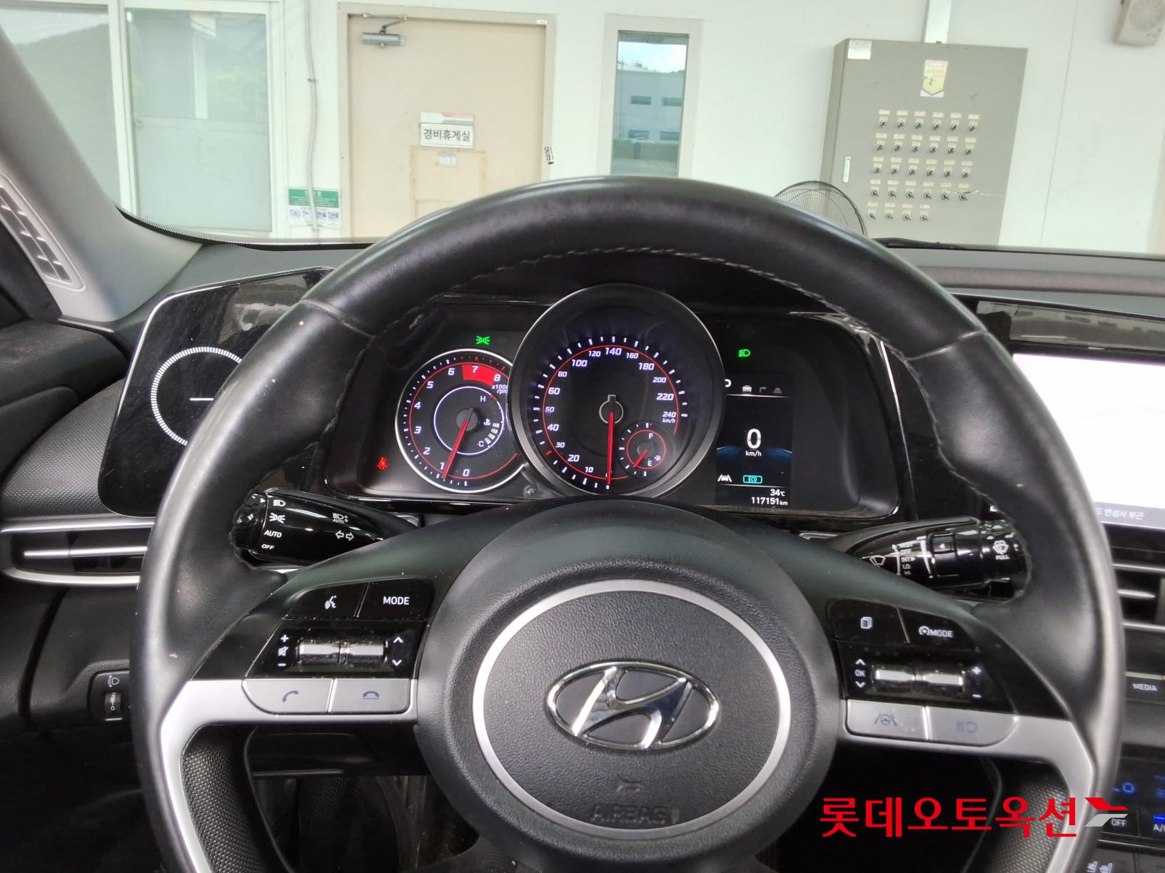 2021 - hyundai avante