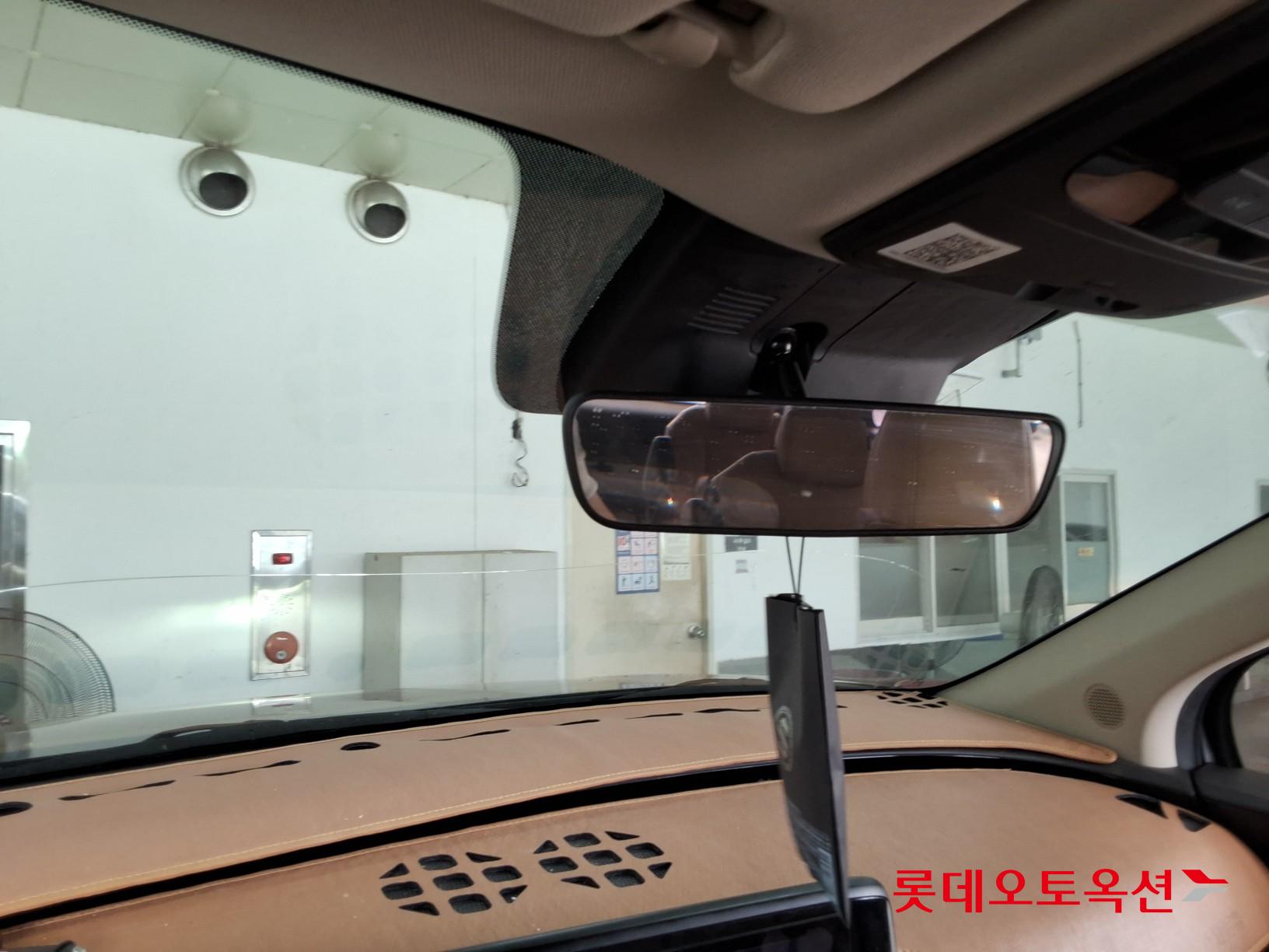 2023 - kia carnival