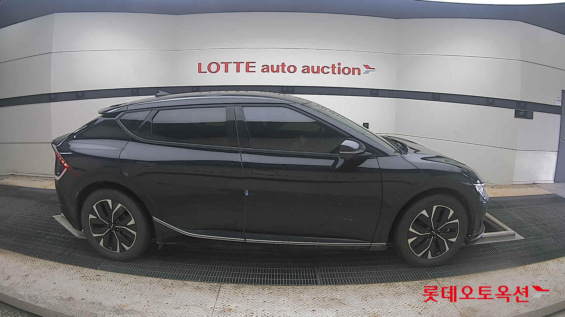 2023 - kia ev6
