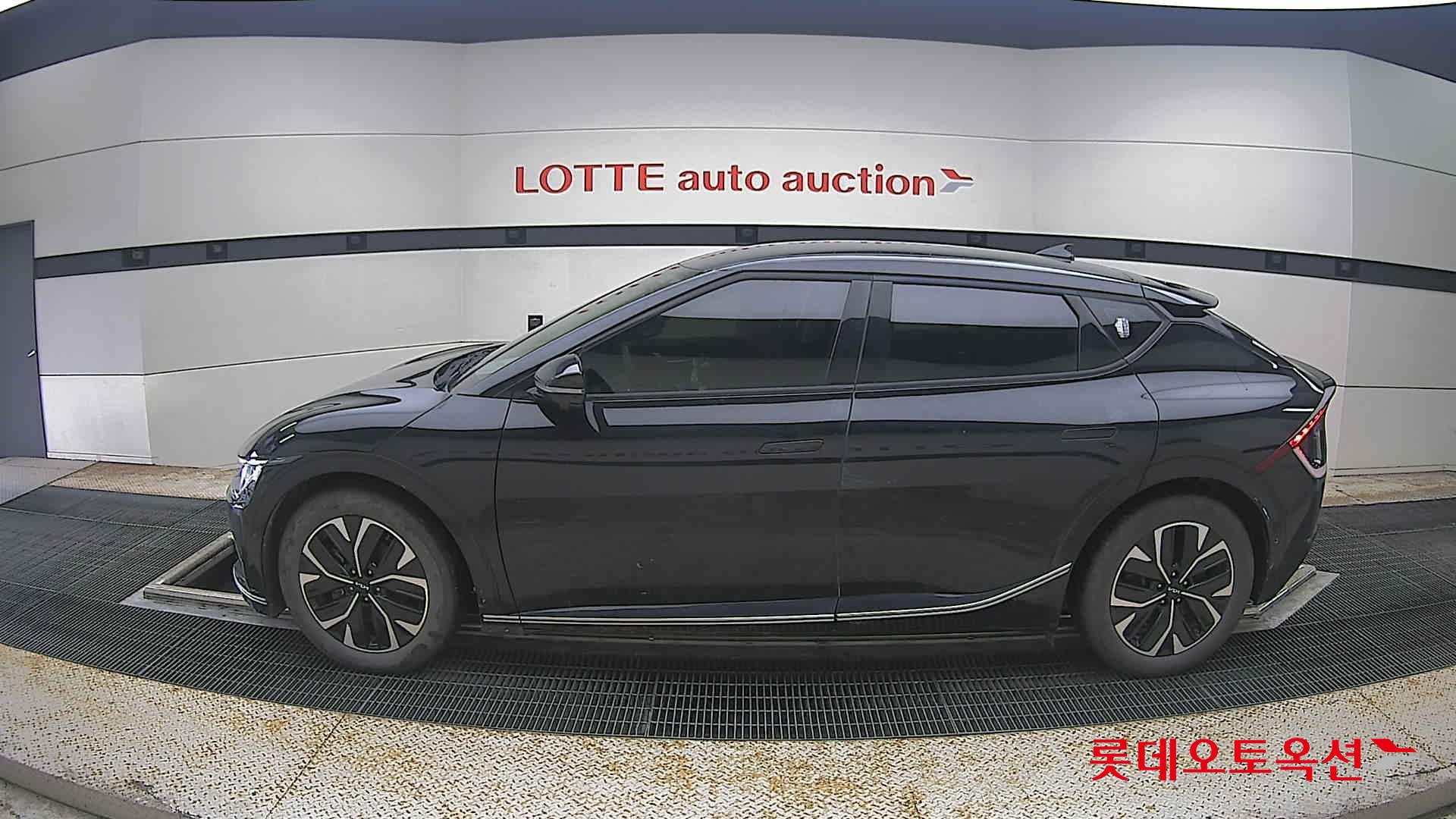 2023 - kia ev6