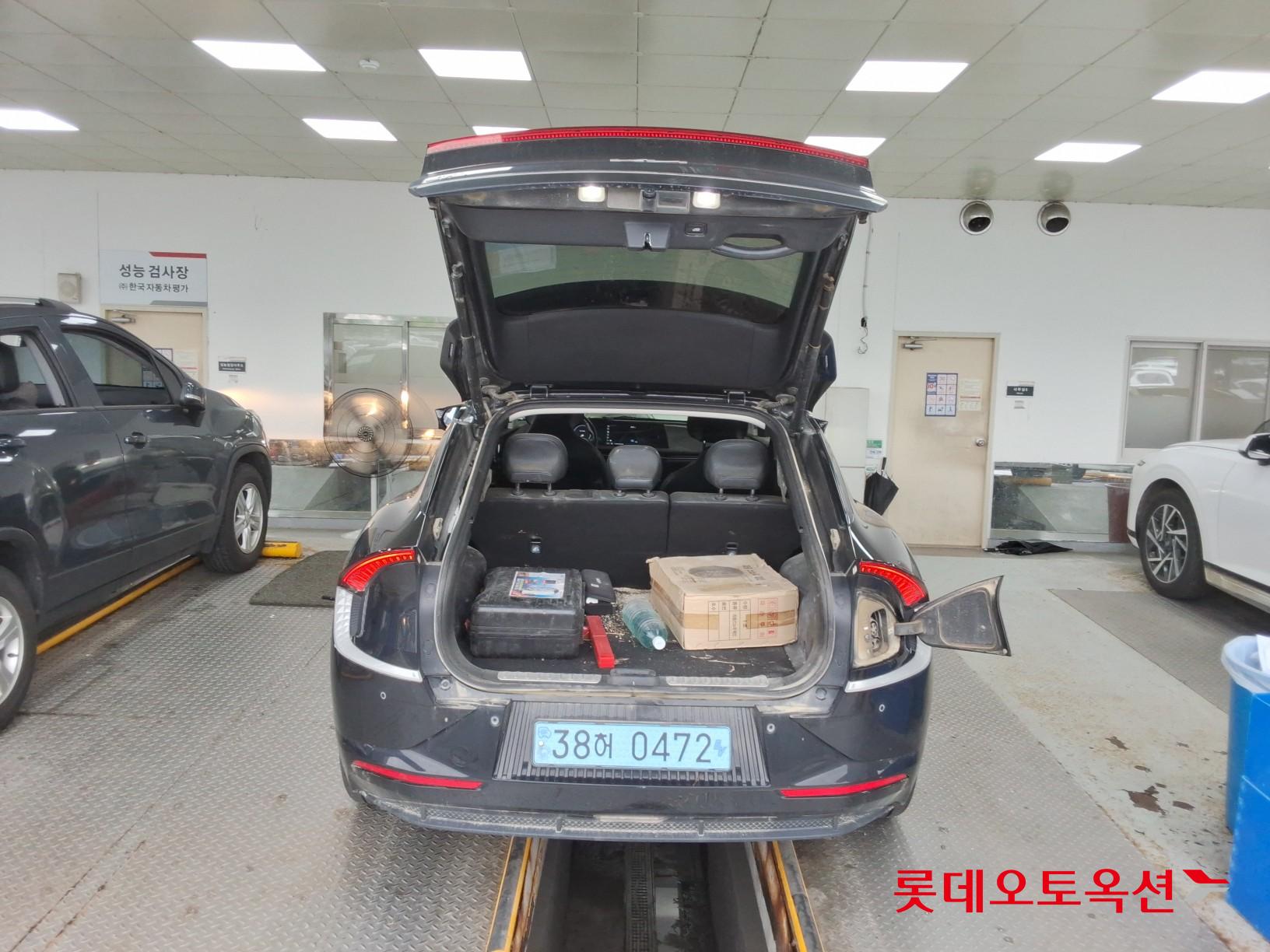 2023 - kia ev6