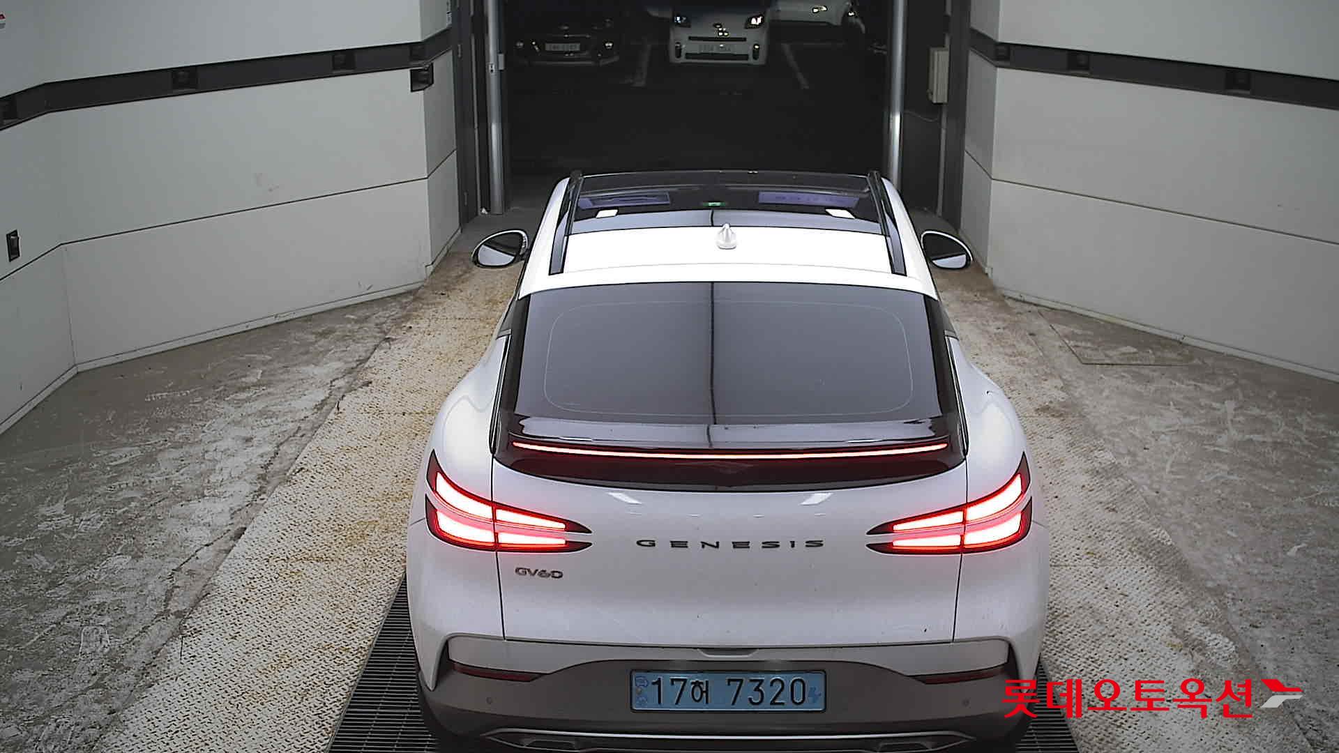 2022 - genesis gv60