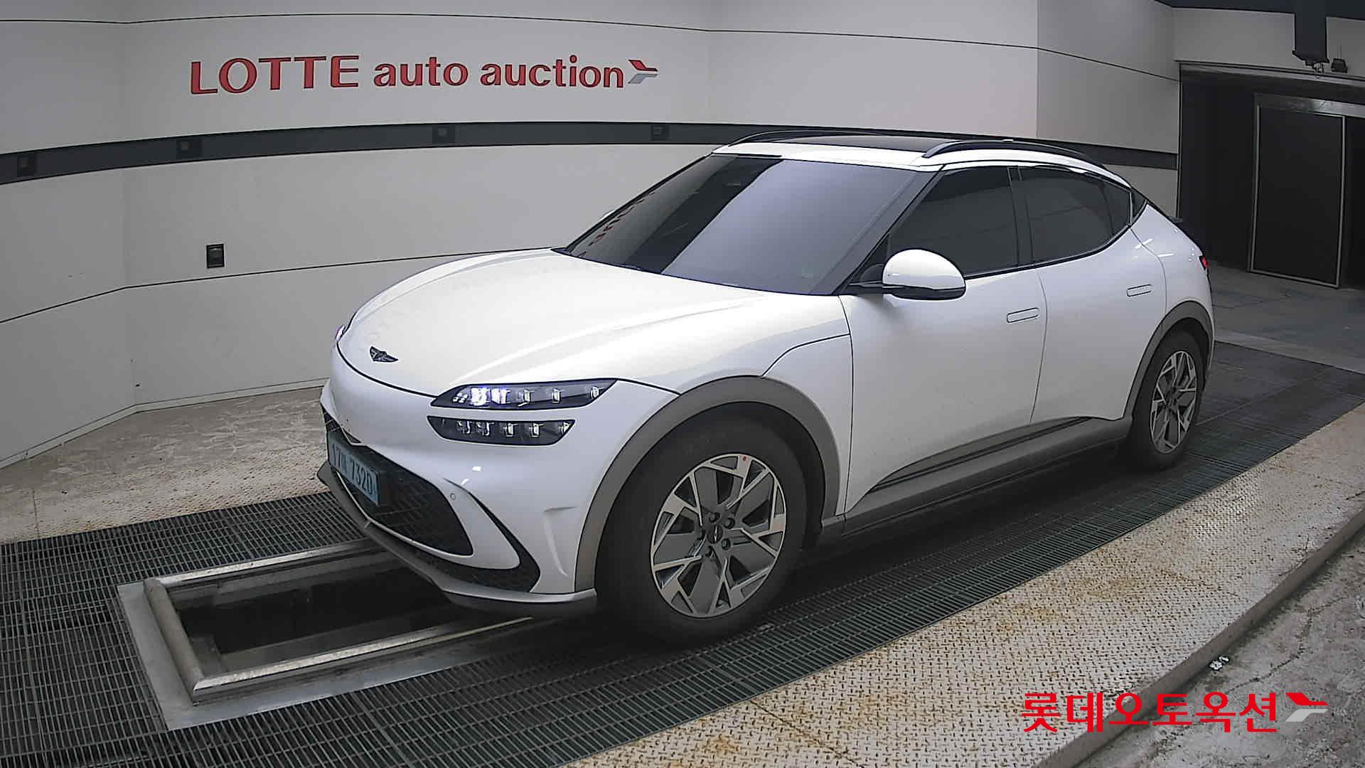 2022 - genesis gv60