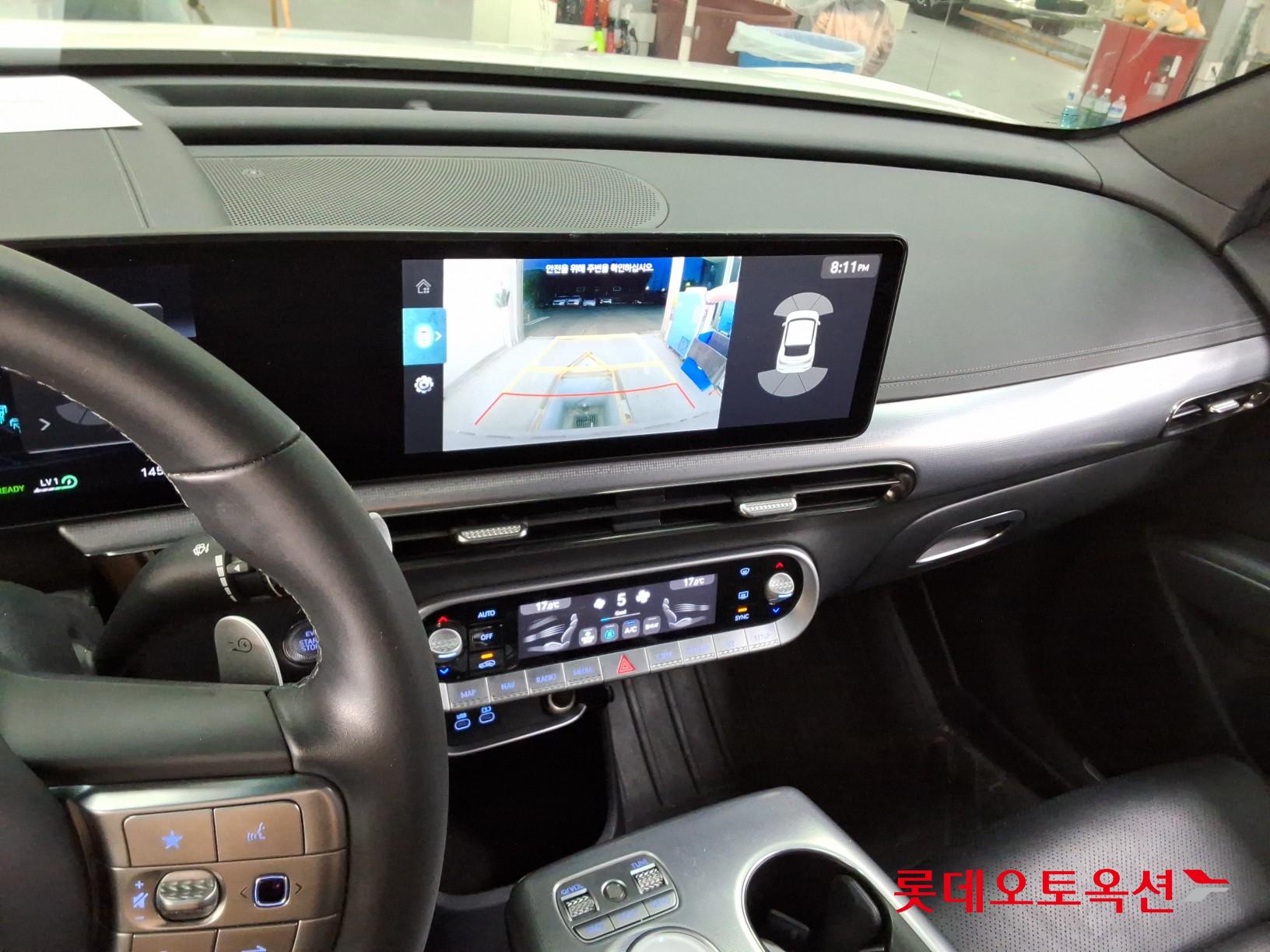2022 - genesis gv60