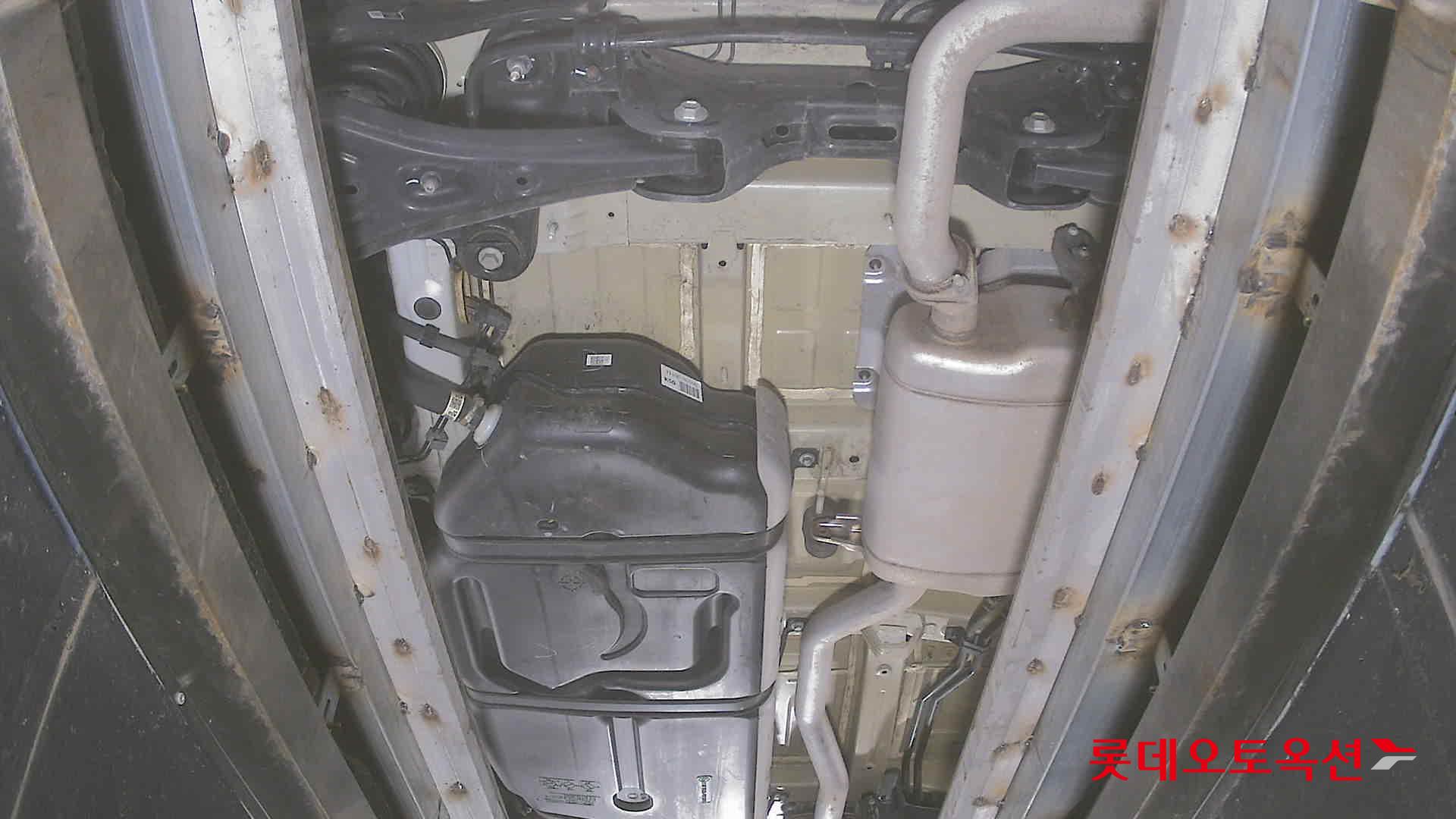 2023 - kia carnival