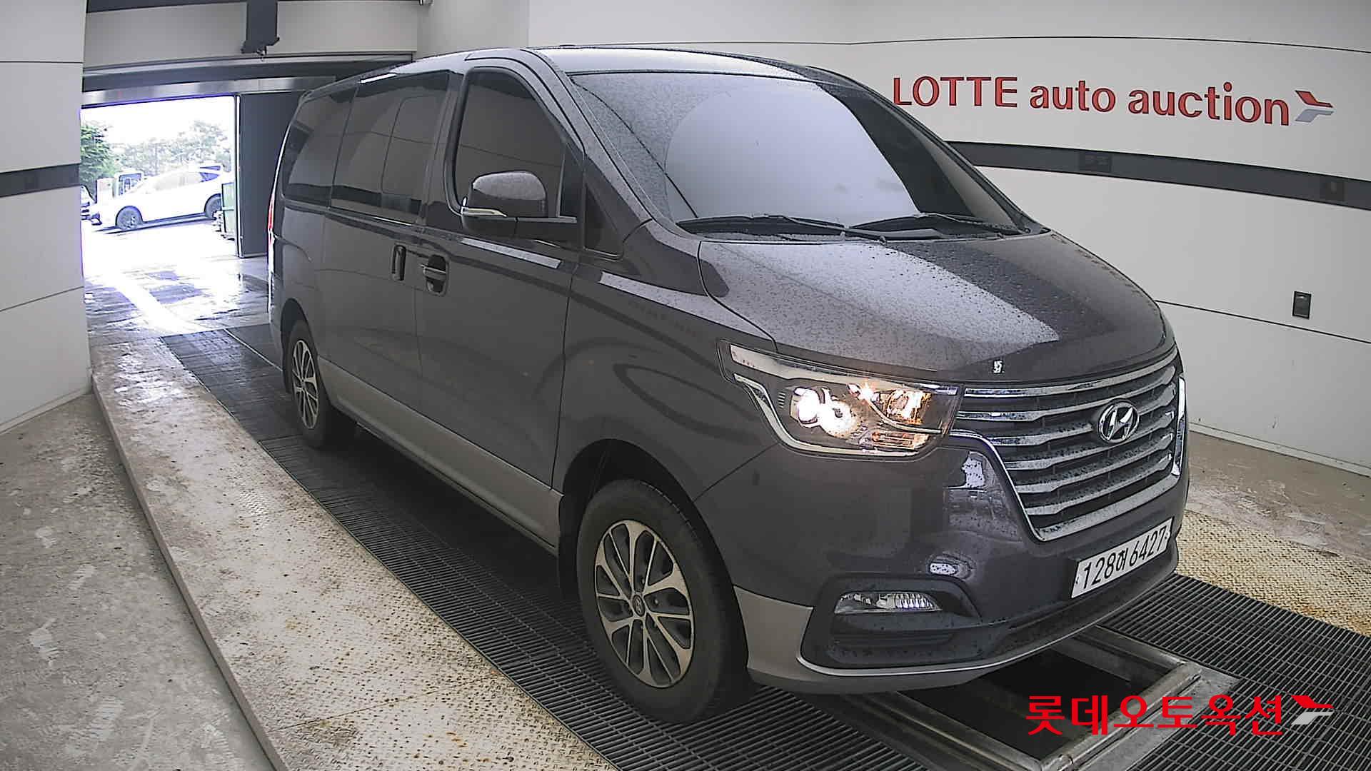 2020 - hyundai grand starex