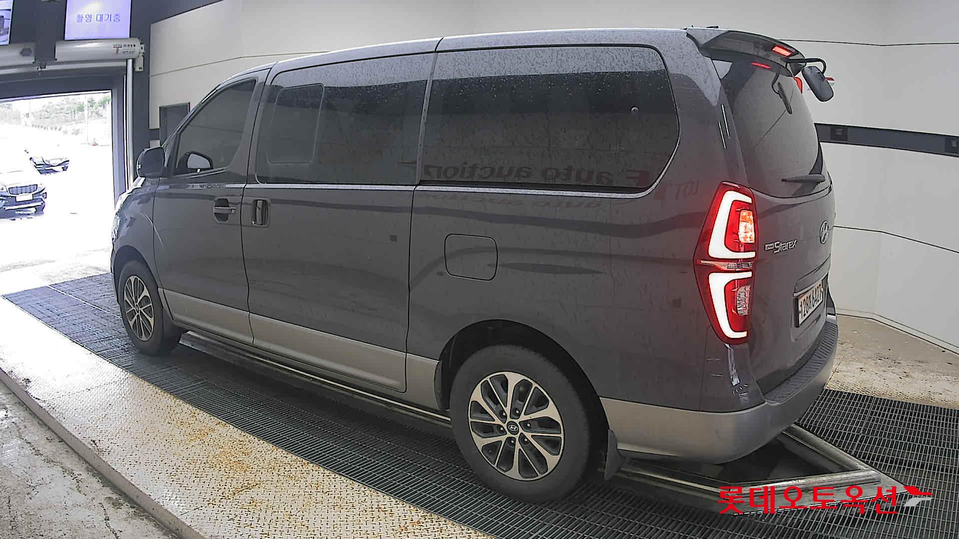 2020 - hyundai grand starex