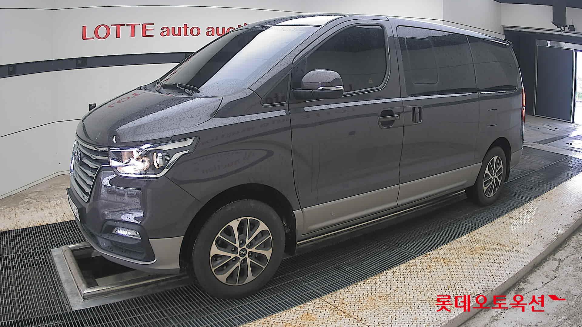 2020 - hyundai grand starex