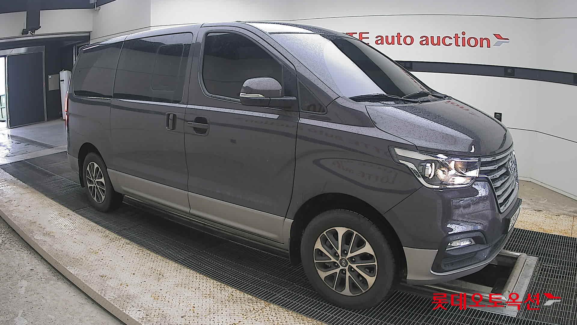 2020 - hyundai grand starex