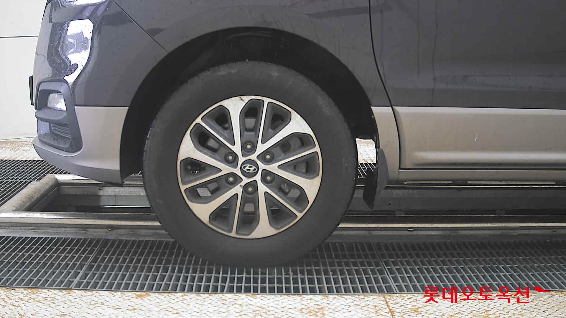 2020 - hyundai grand starex