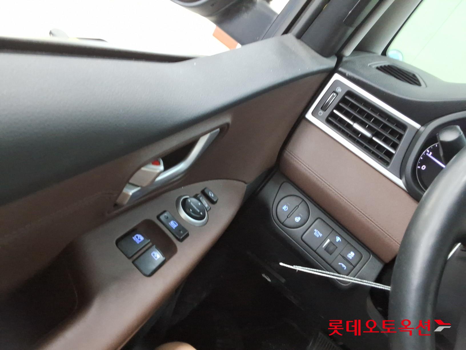 2020 - hyundai grand starex