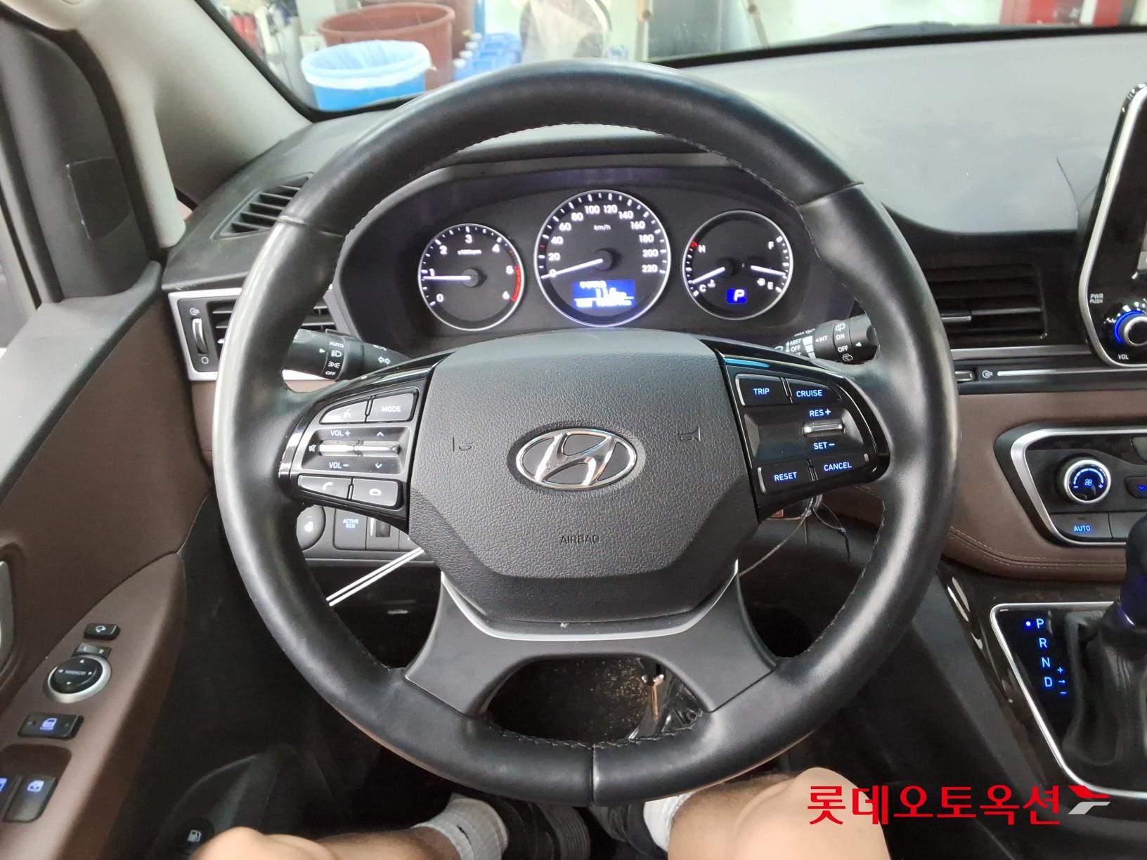 2020 - hyundai grand starex