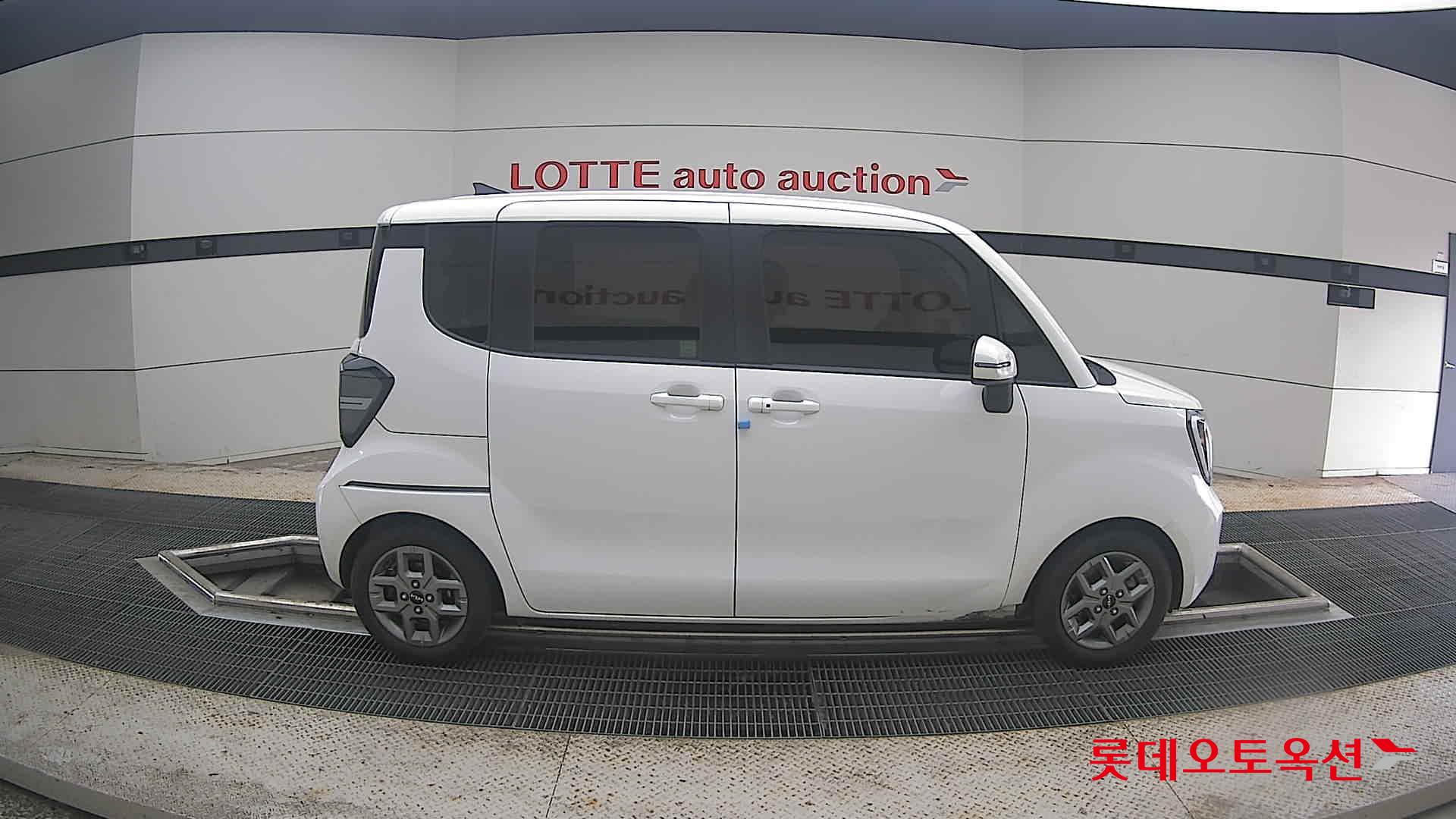 2023 - kia ray