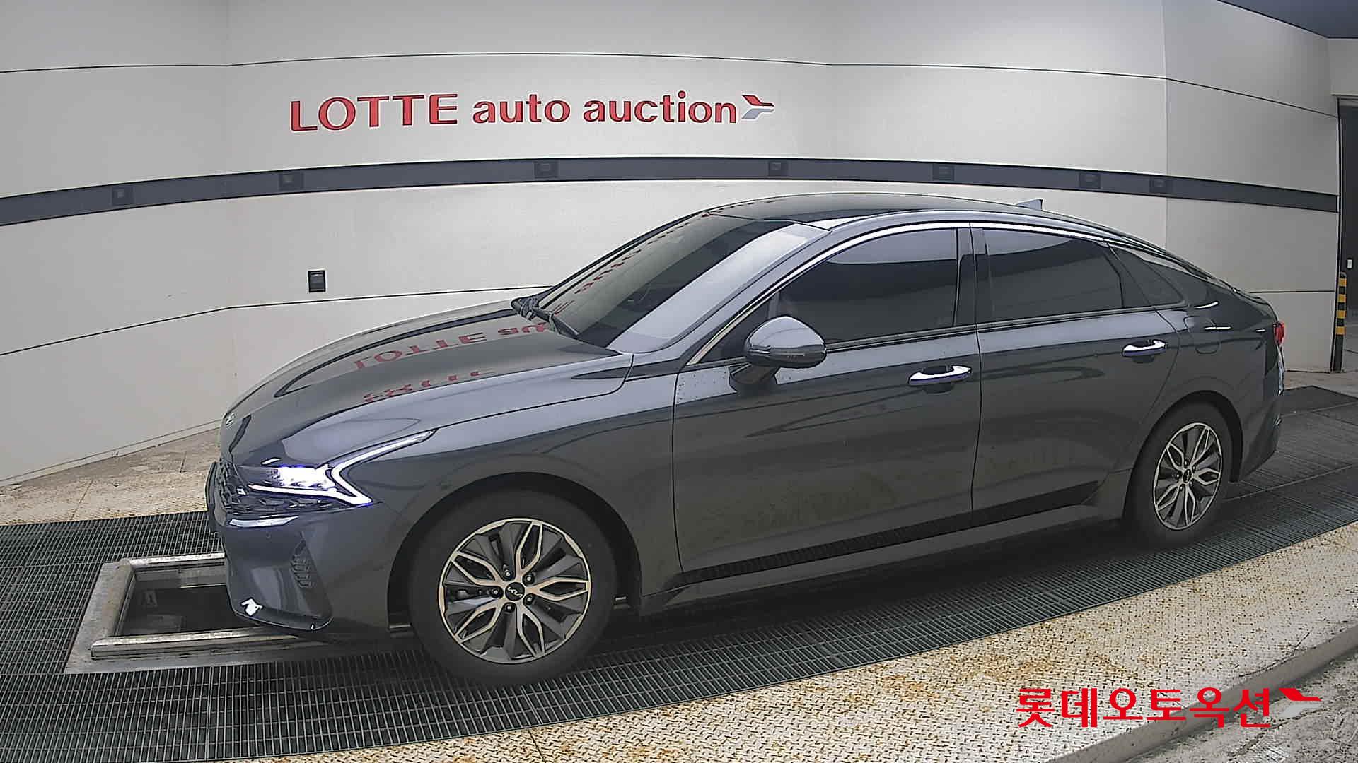 2023 - kia k5