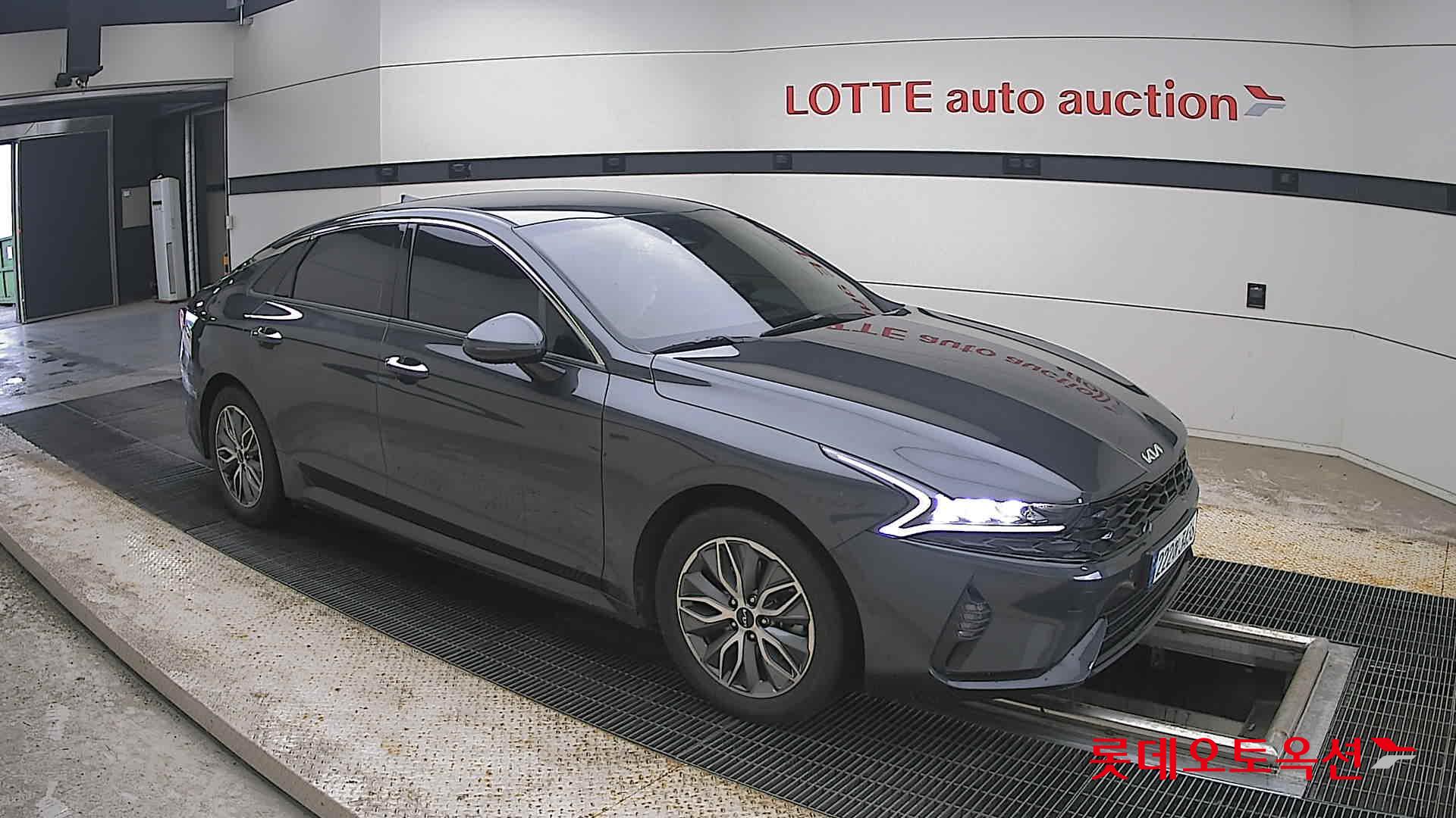 2023 - kia k5