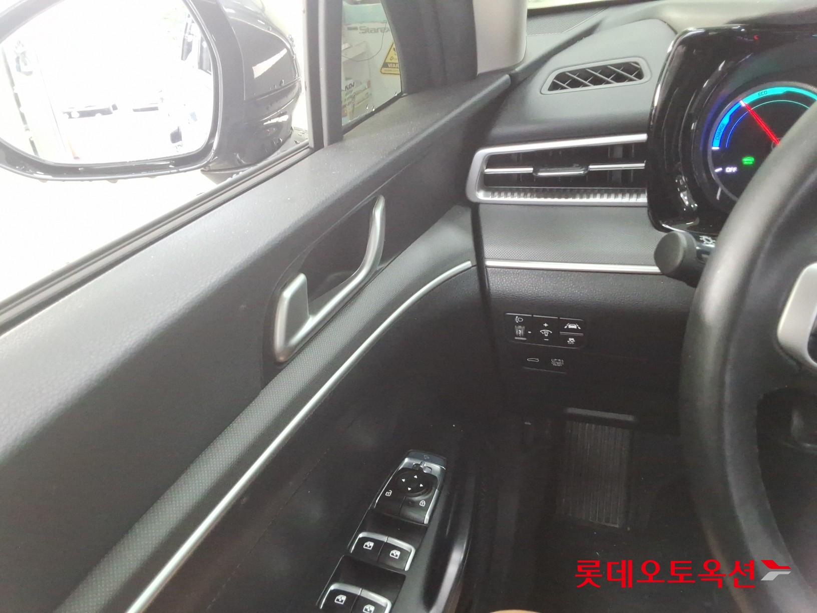 2023 - kia k5