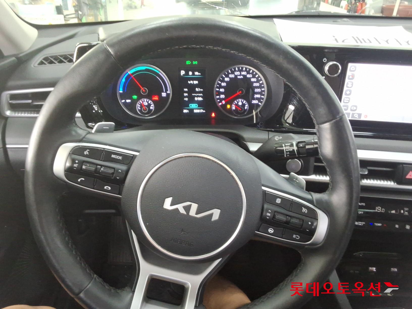 2023 - kia k5