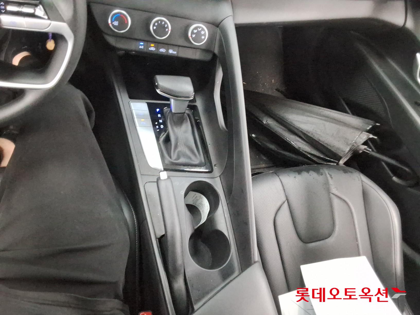 2024 - hyundai avante